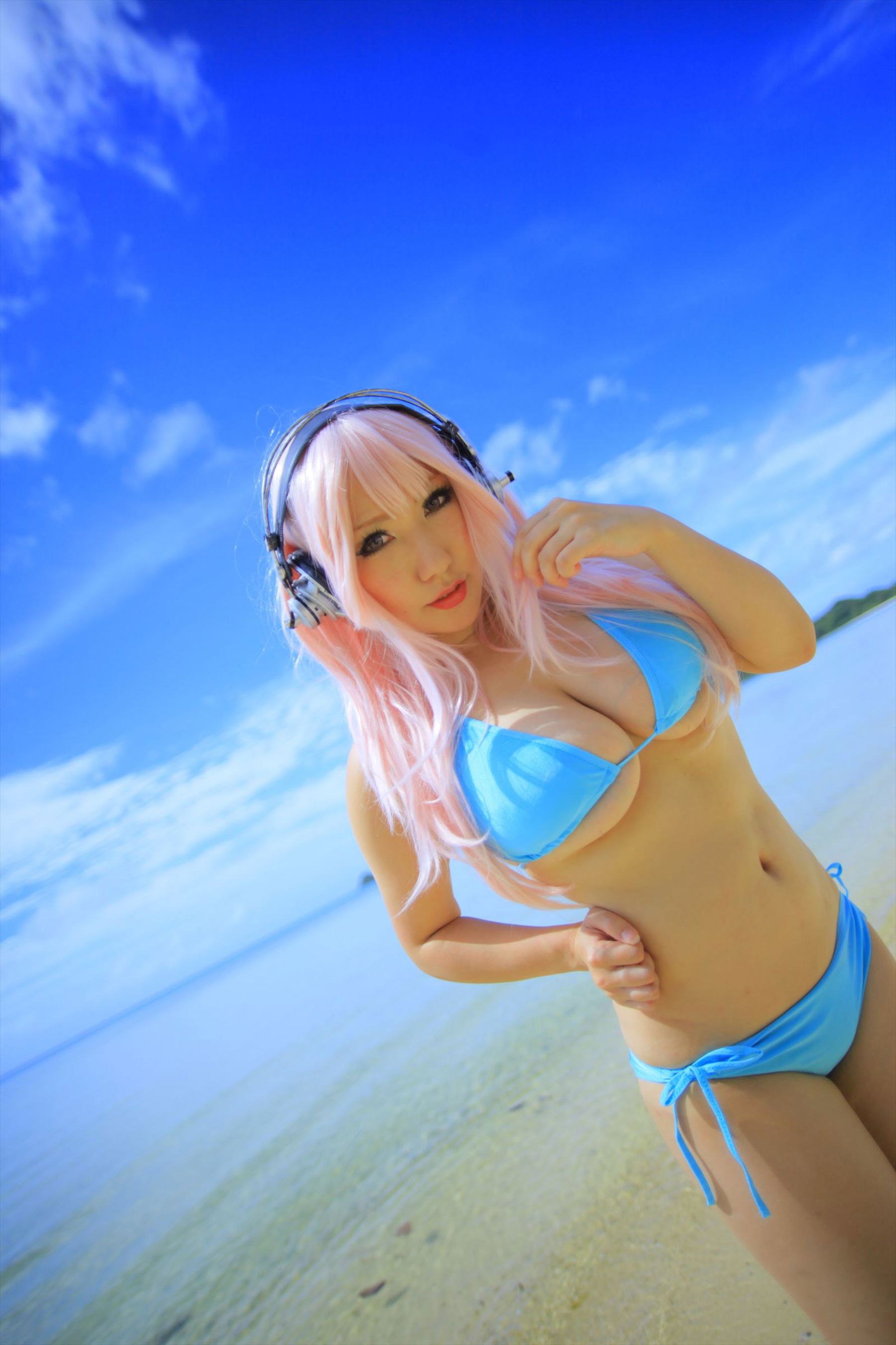 (Cosplay) [Shooting Star's (SAKU サク)] - Saxony Super Search Amiko bikini/(31P)