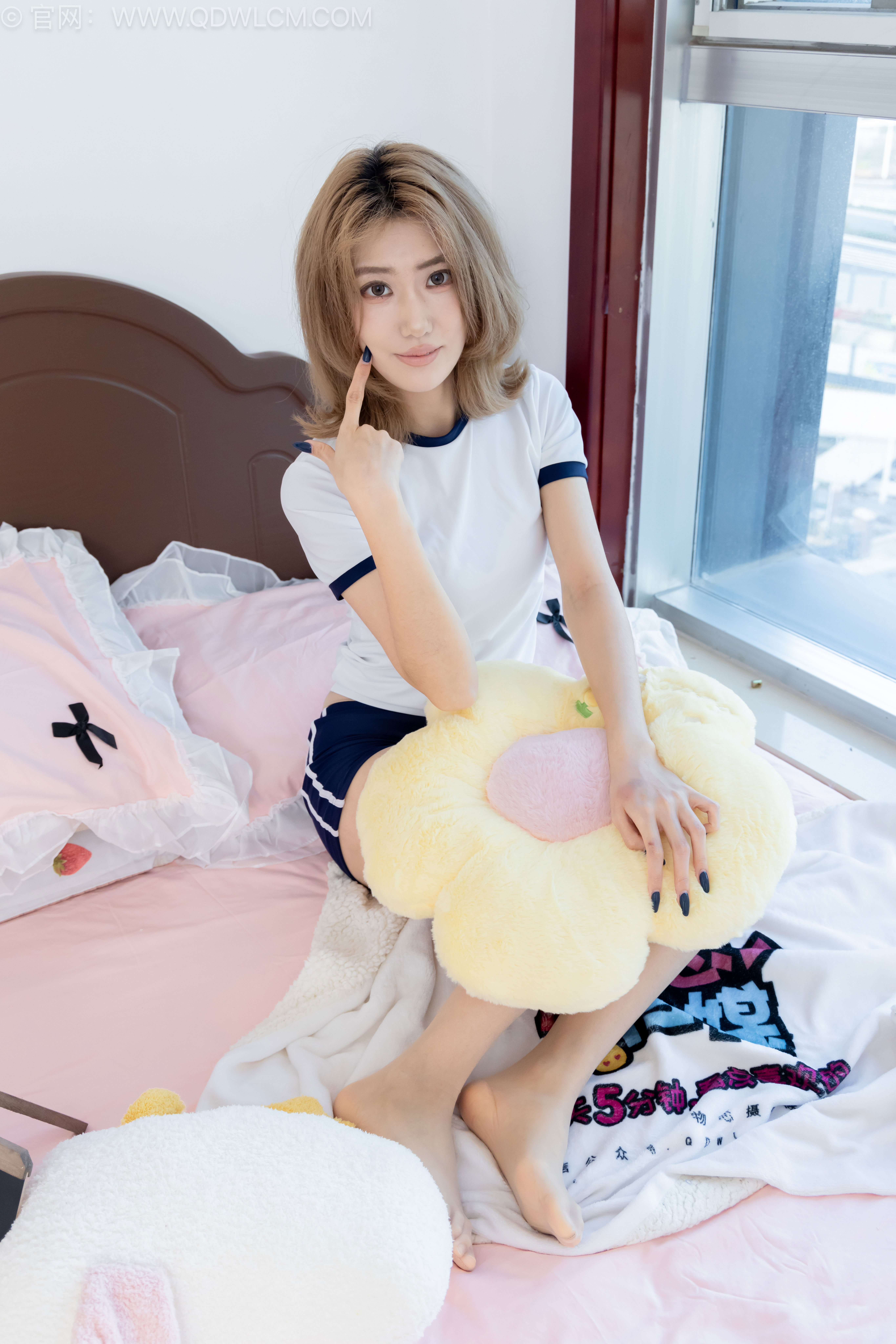 物恋传媒 No.2592 灵儿 - 板鞋、薄肉丝、体操服/(157P)