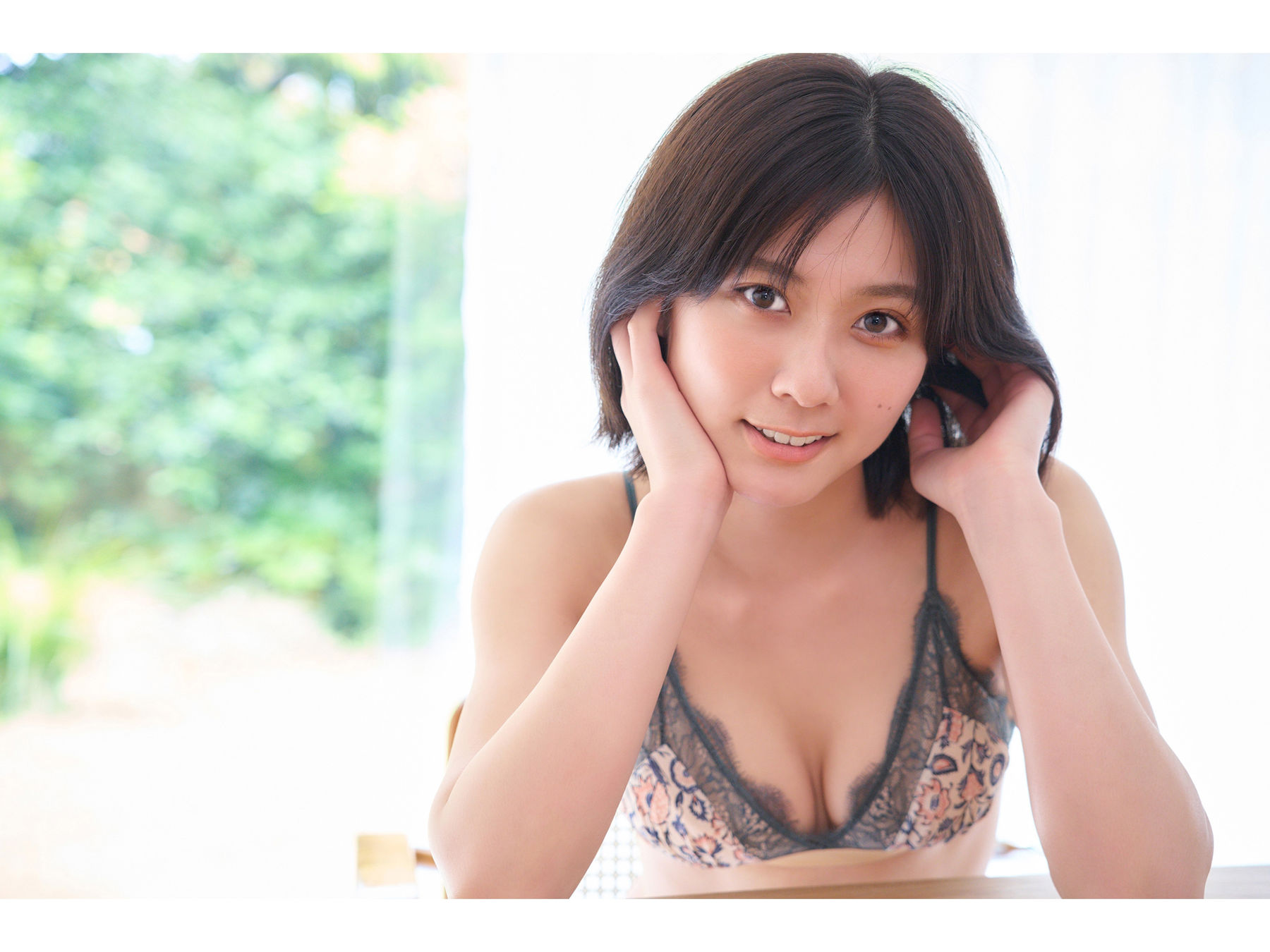 清水麻璃亜 - まりあさん、見せすぎです！/(87P)
