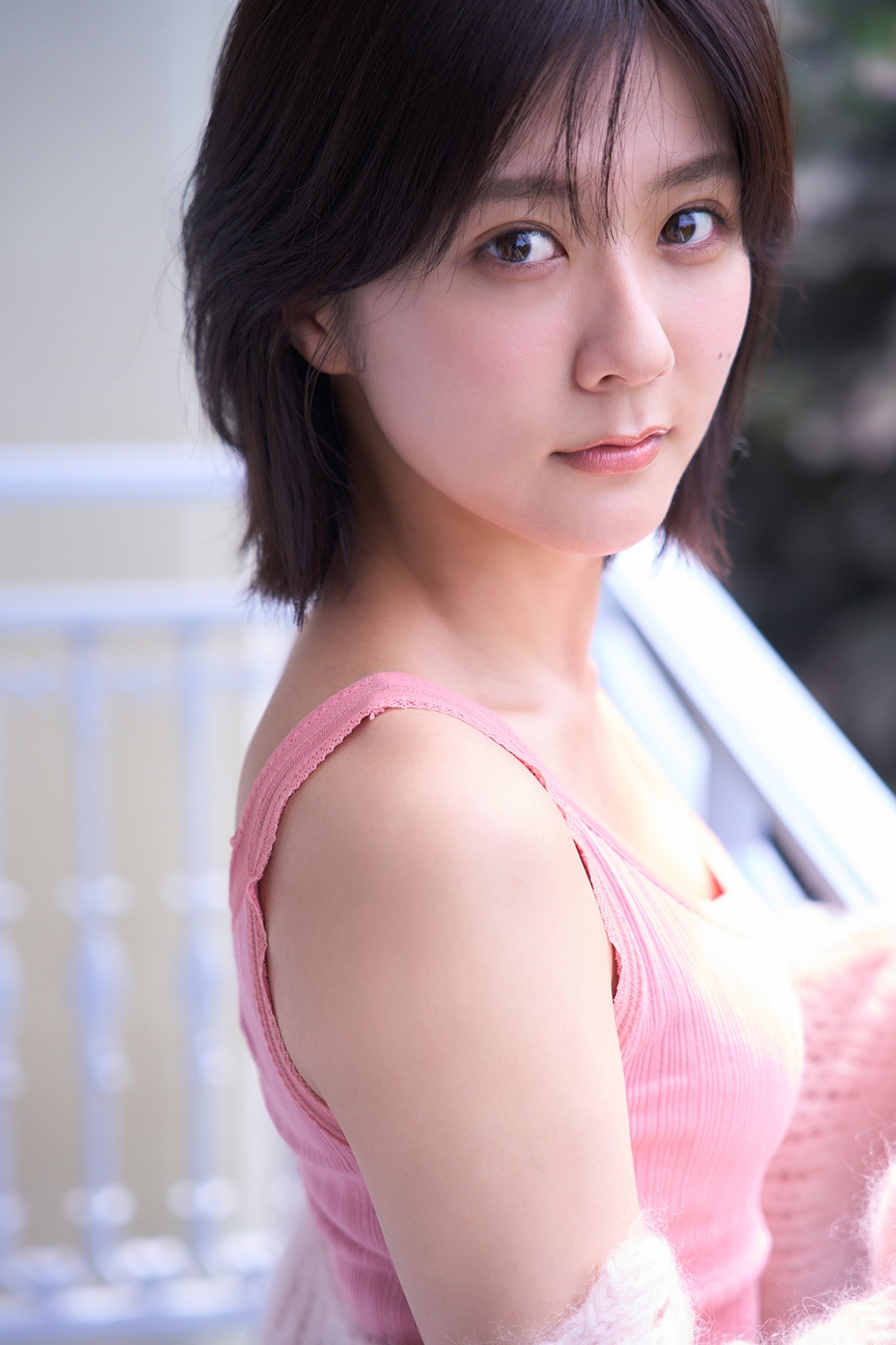 清水麻璃亜 - まりあさん、見せすぎです！/(87P)
