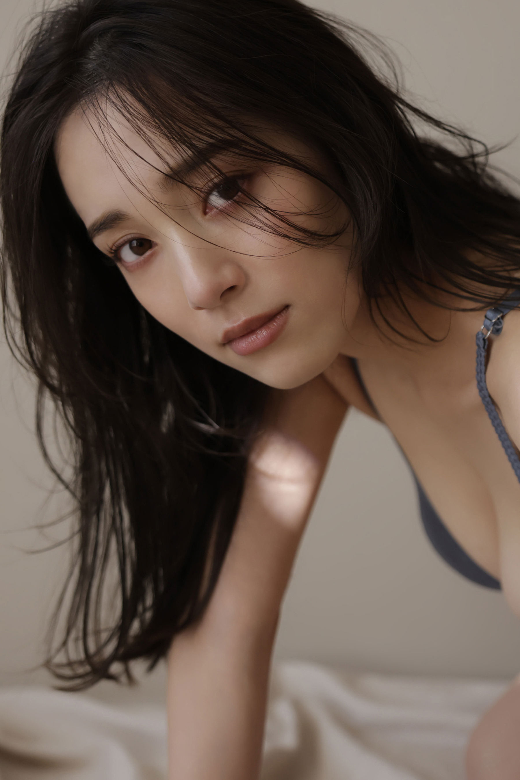 都丸紗也華 - 柔肌グラマラス/(150P)