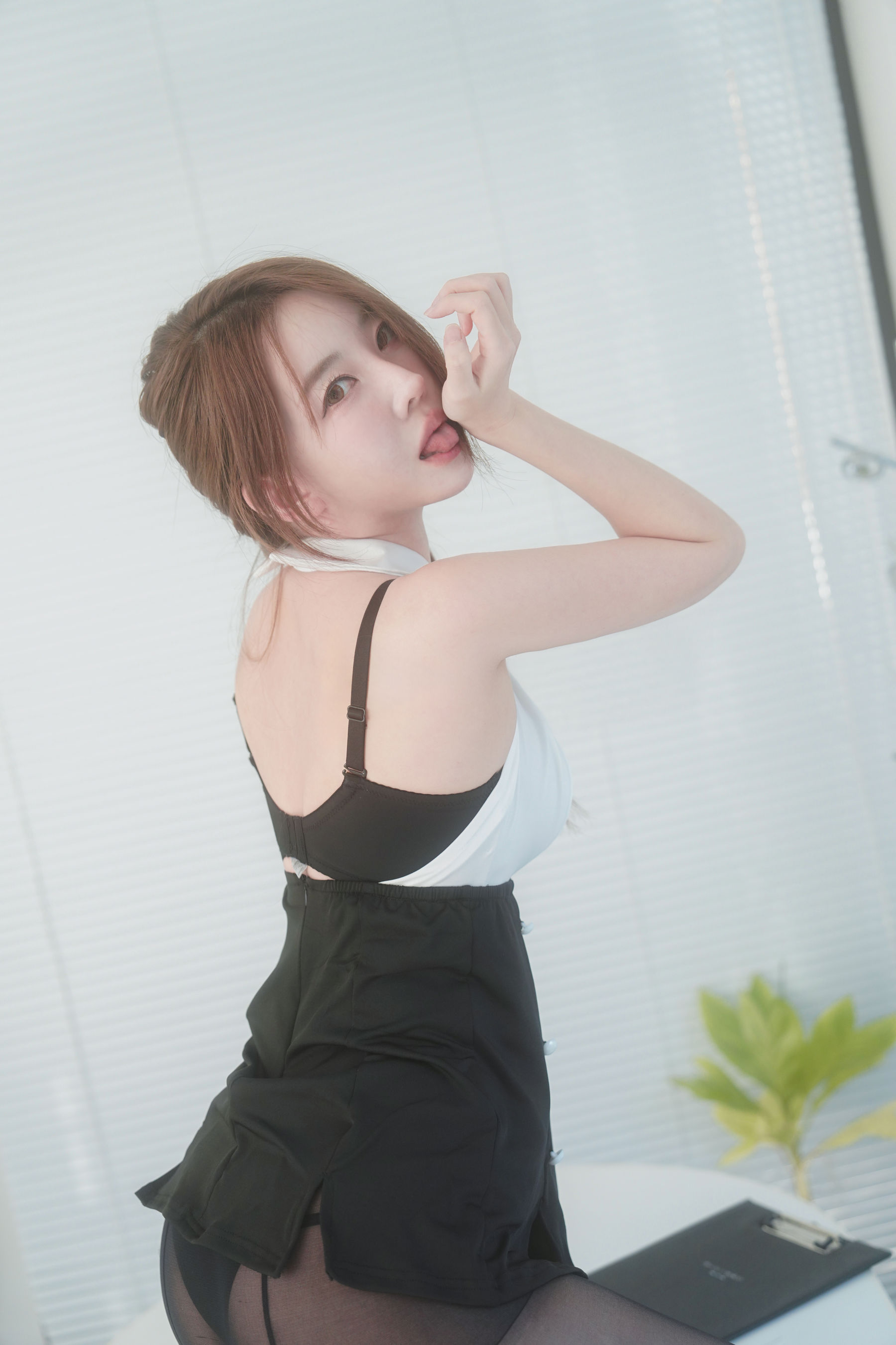 Dohee - Sexy Office/(97P)