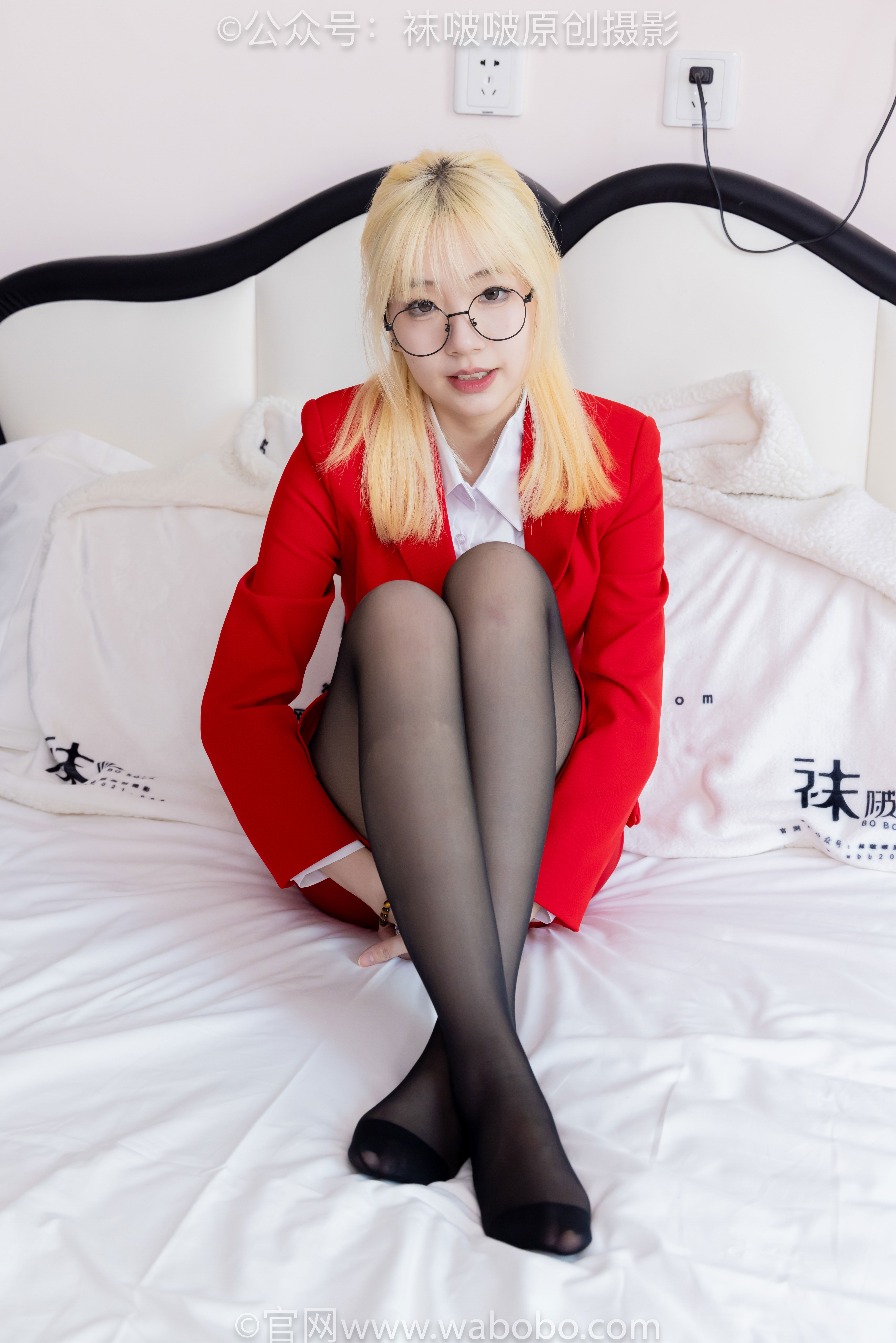 BoBoSocks袜啵啵 No.645 小甜豆 - 两双高跟鞋、薄黑丝、裸足/(147P)