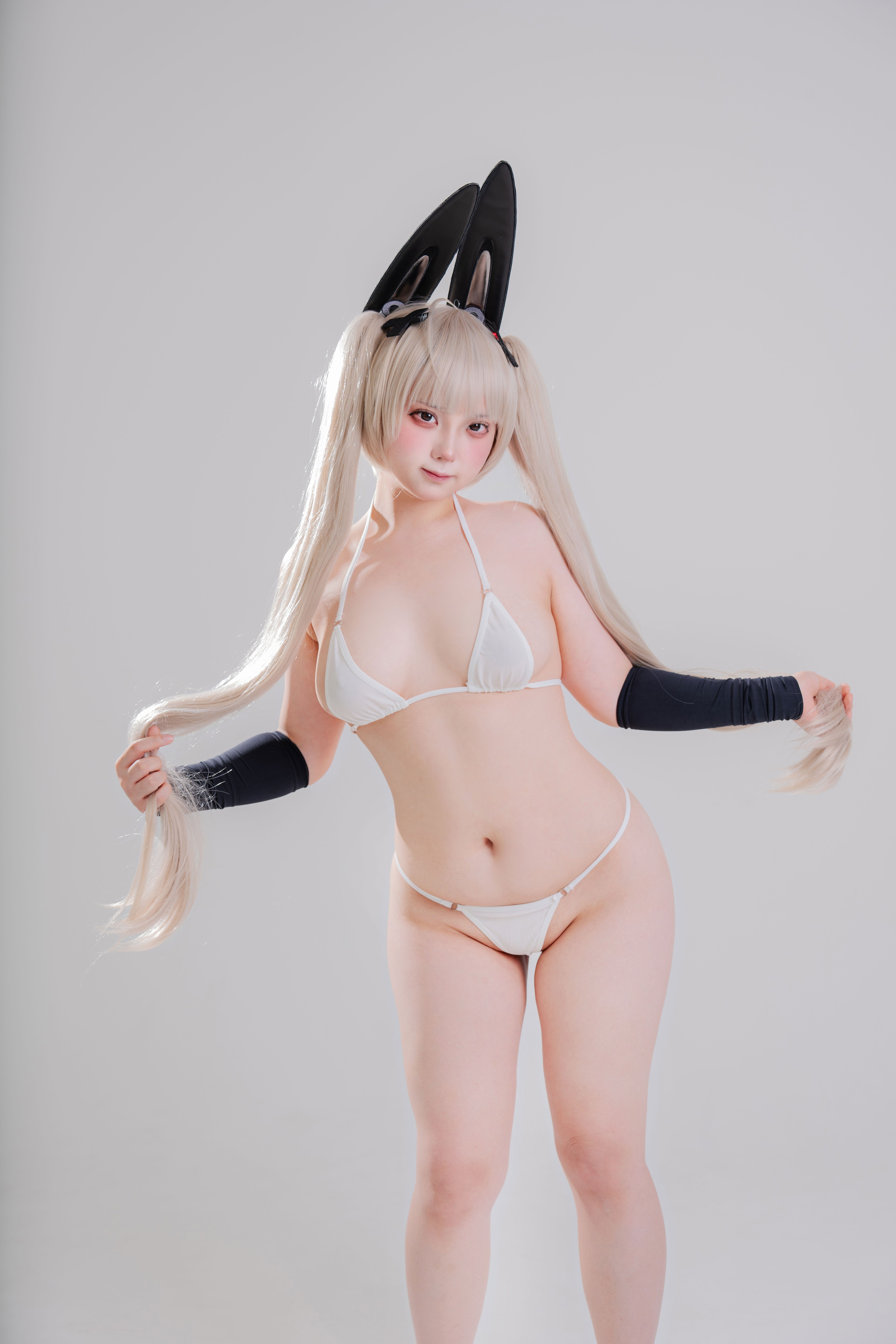 Hamumang - Bunny Formidable (Azur Lane)/(27P)