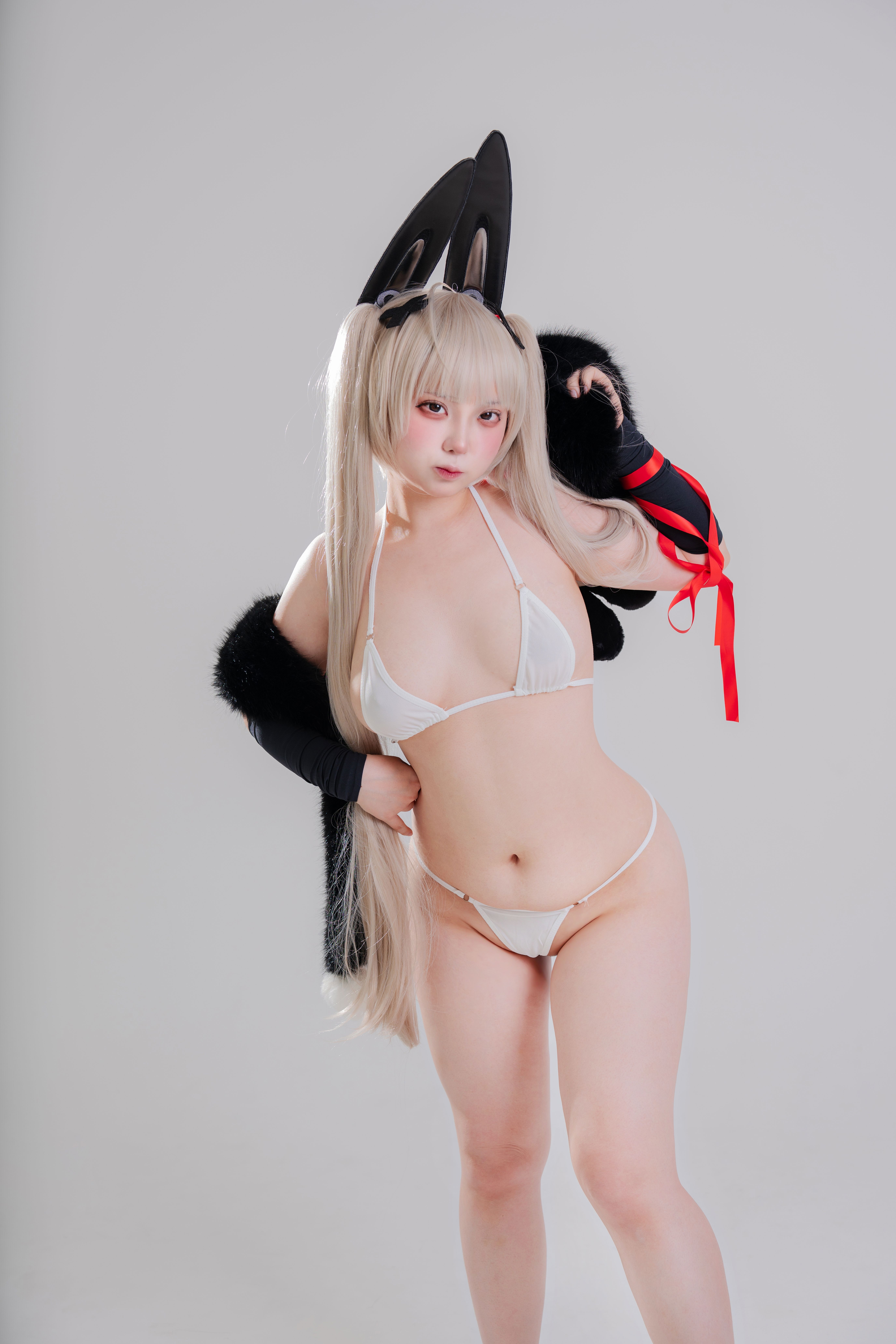 Hamumang - Bunny Formidable (Azur Lane)/(27P)