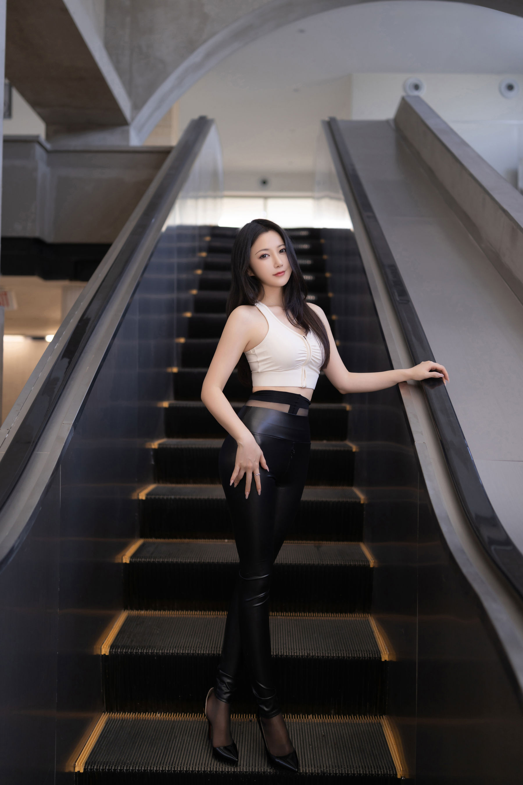 鱼子酱 - 行李托运/(121P)