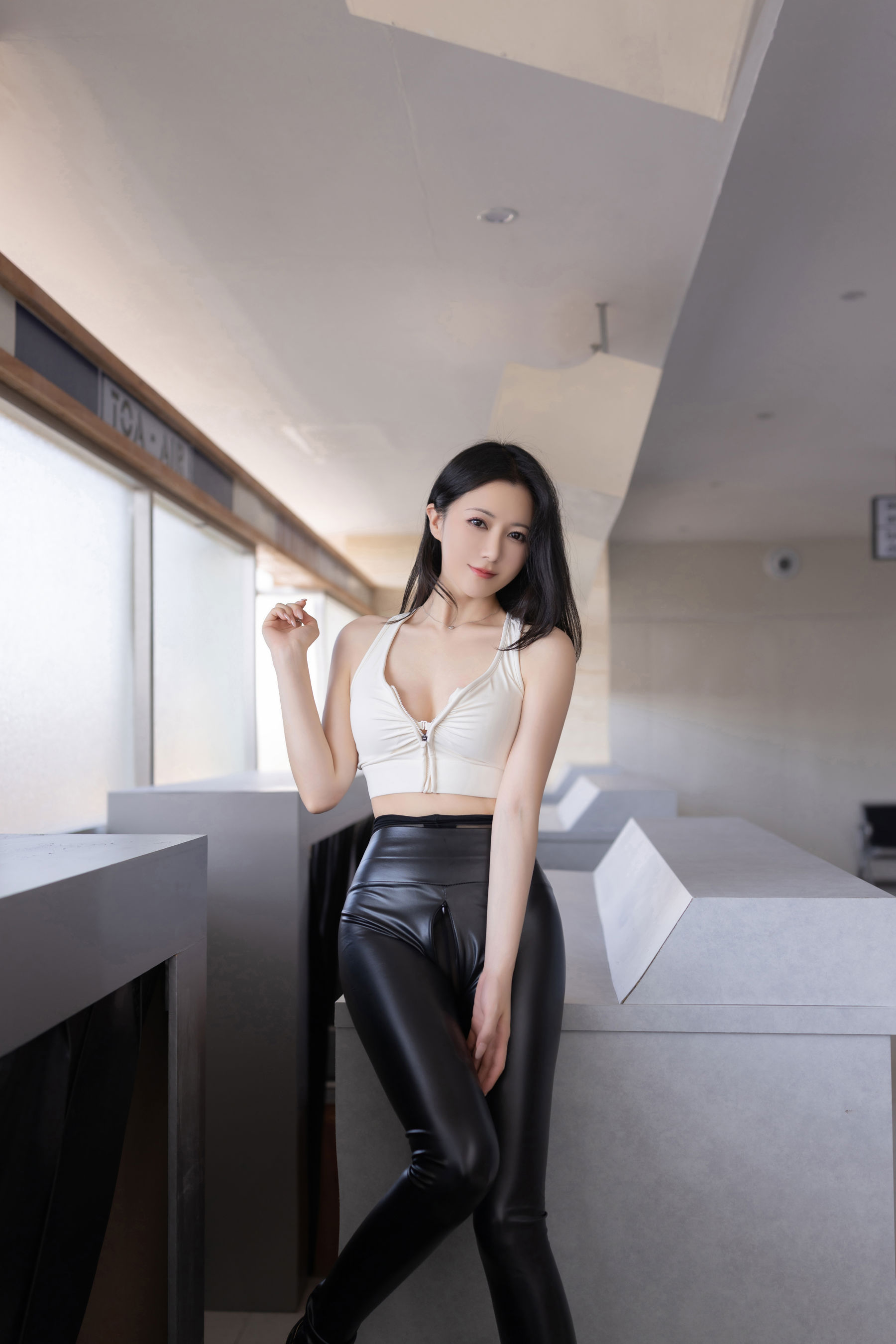 鱼子酱 - 行李托运/(121P)