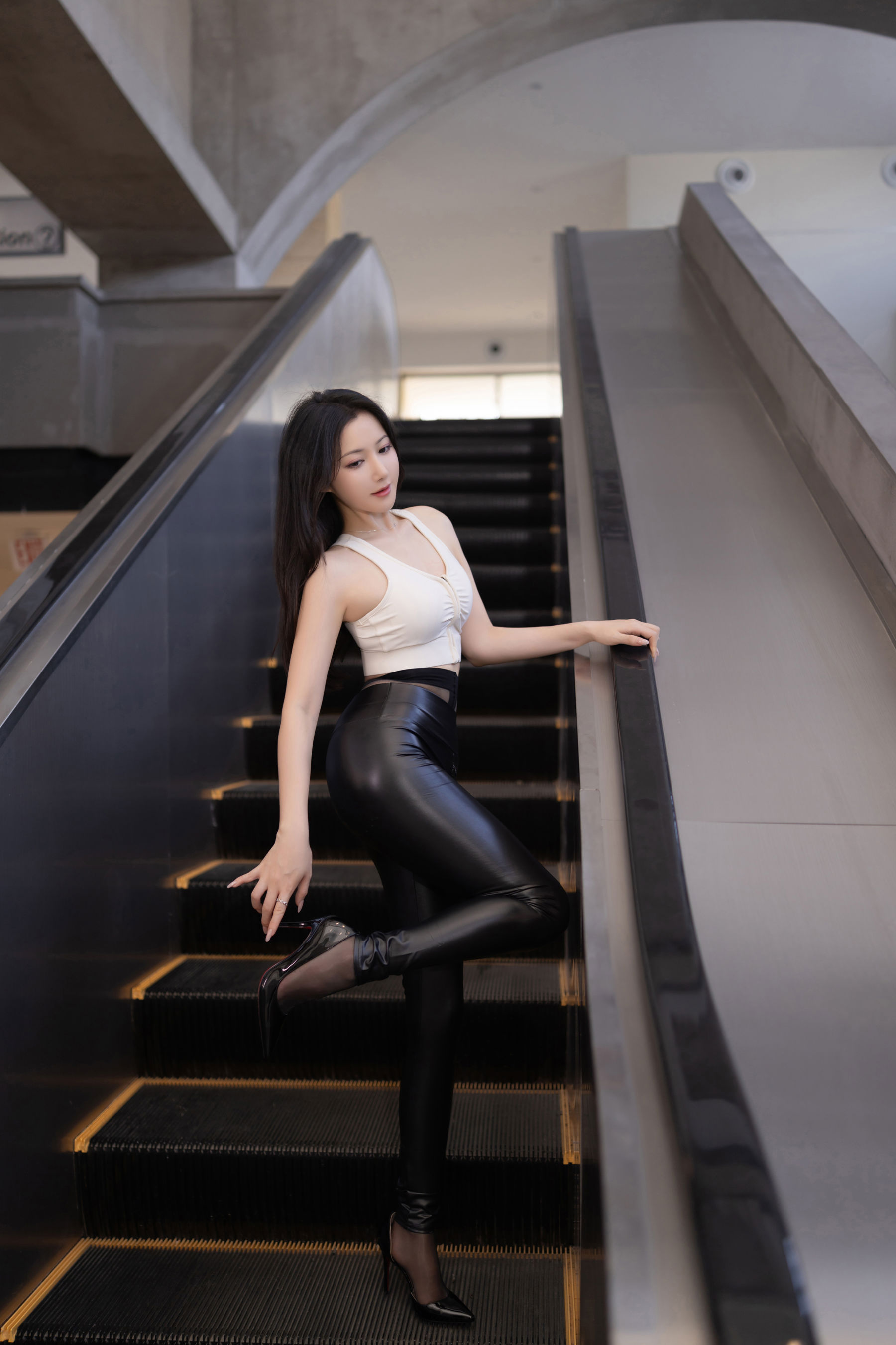 鱼子酱 - 行李托运/(121P)