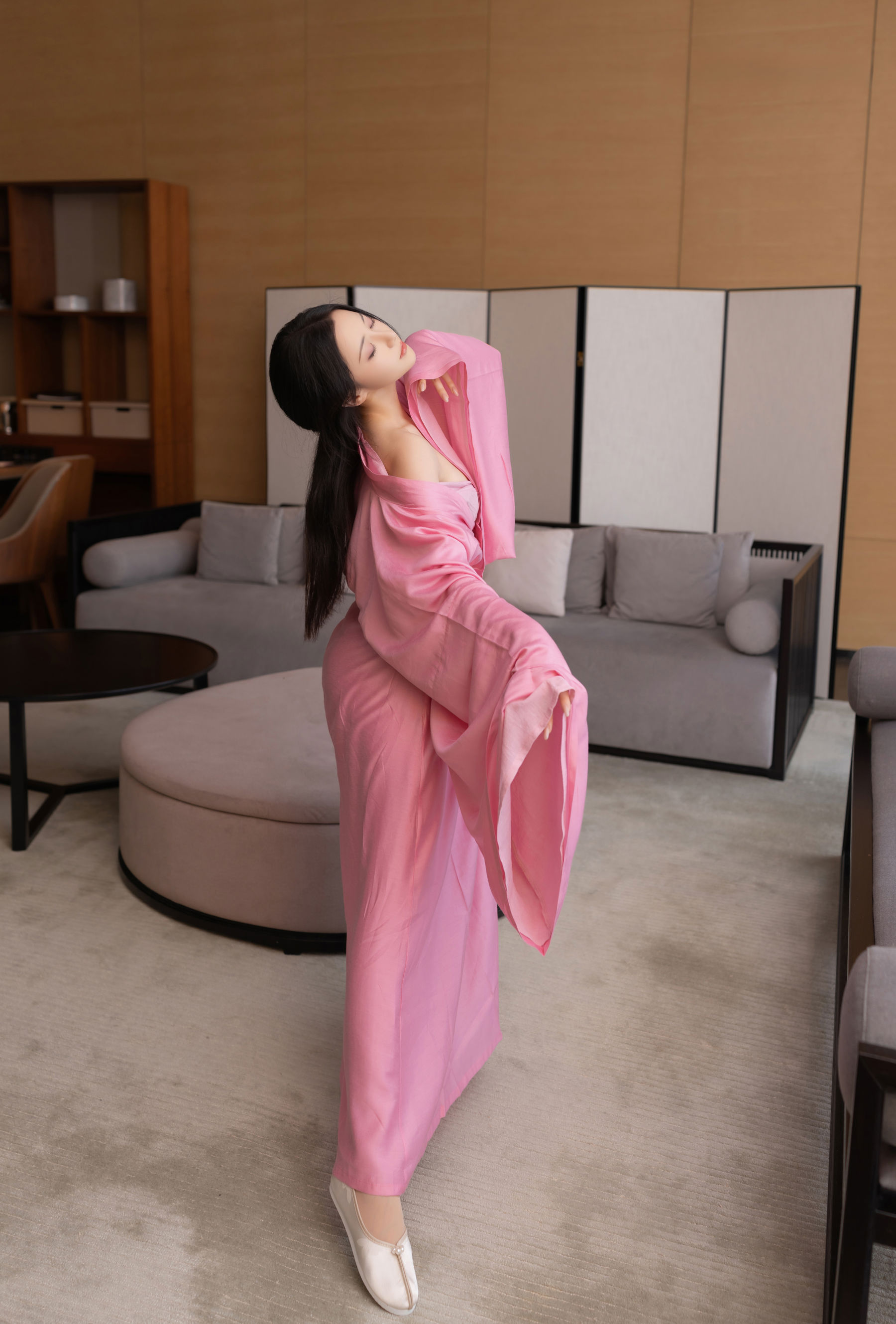 鱼子酱 - 月影纱/(120P)