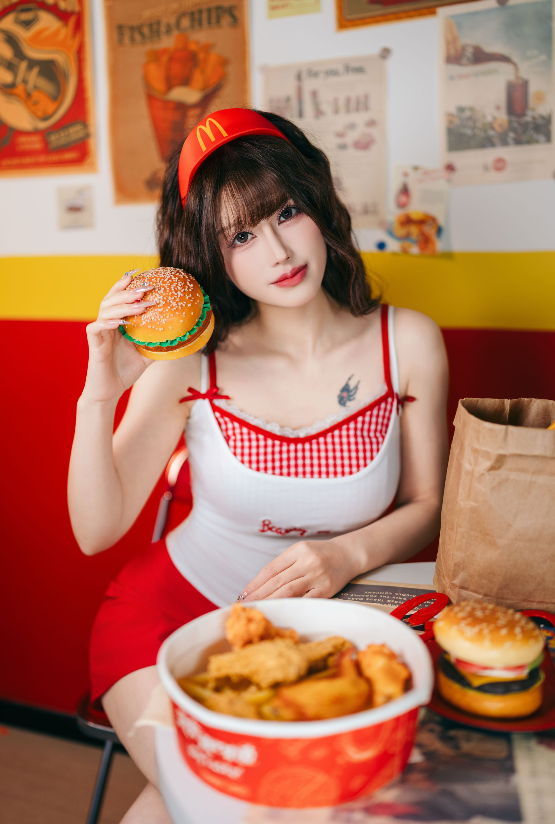 鹿八岁 - 麦门打工日记/(17P)