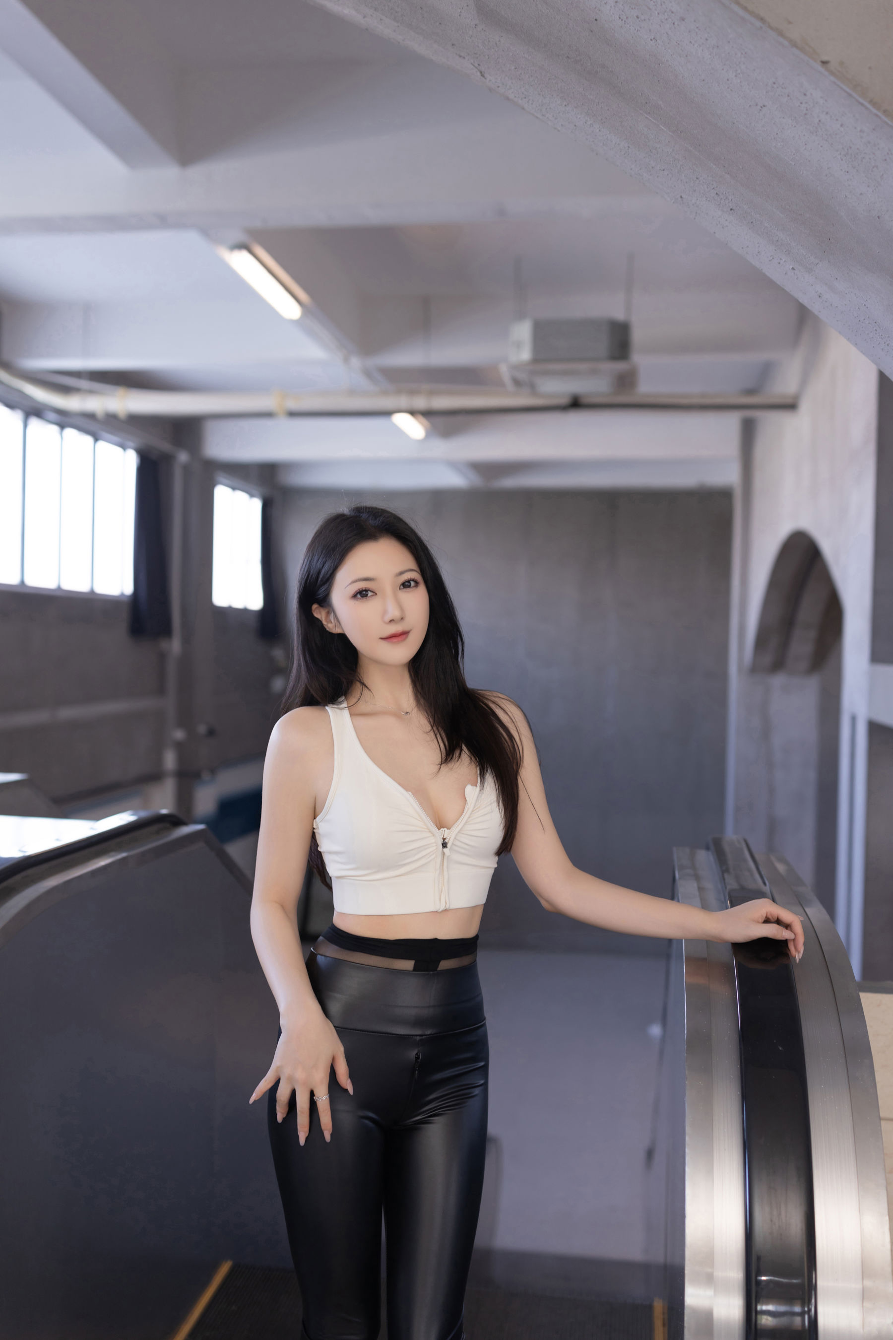 鱼子酱 - 行李托运/(121P)