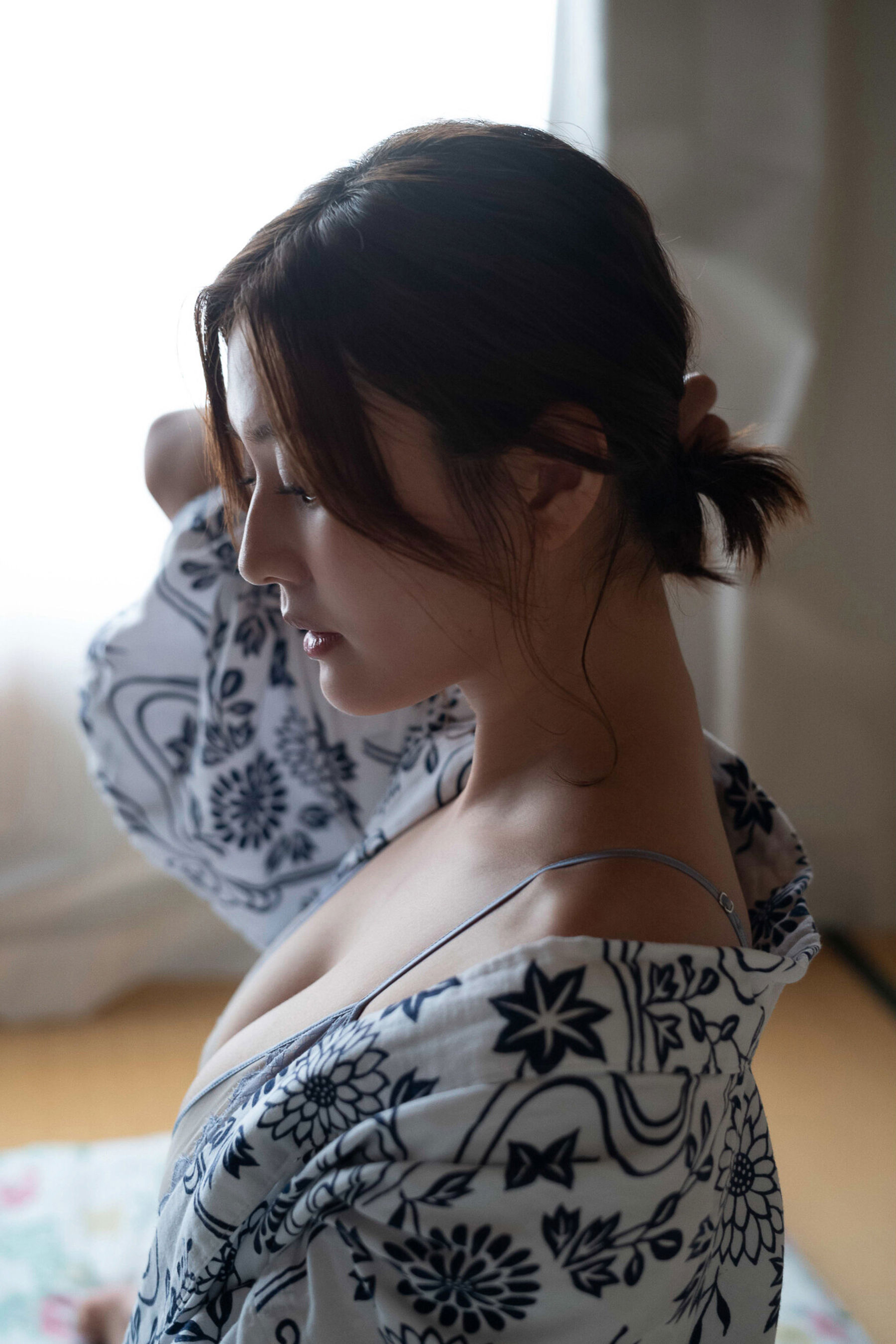 林ゆめ - 夕立の宿/(117P)