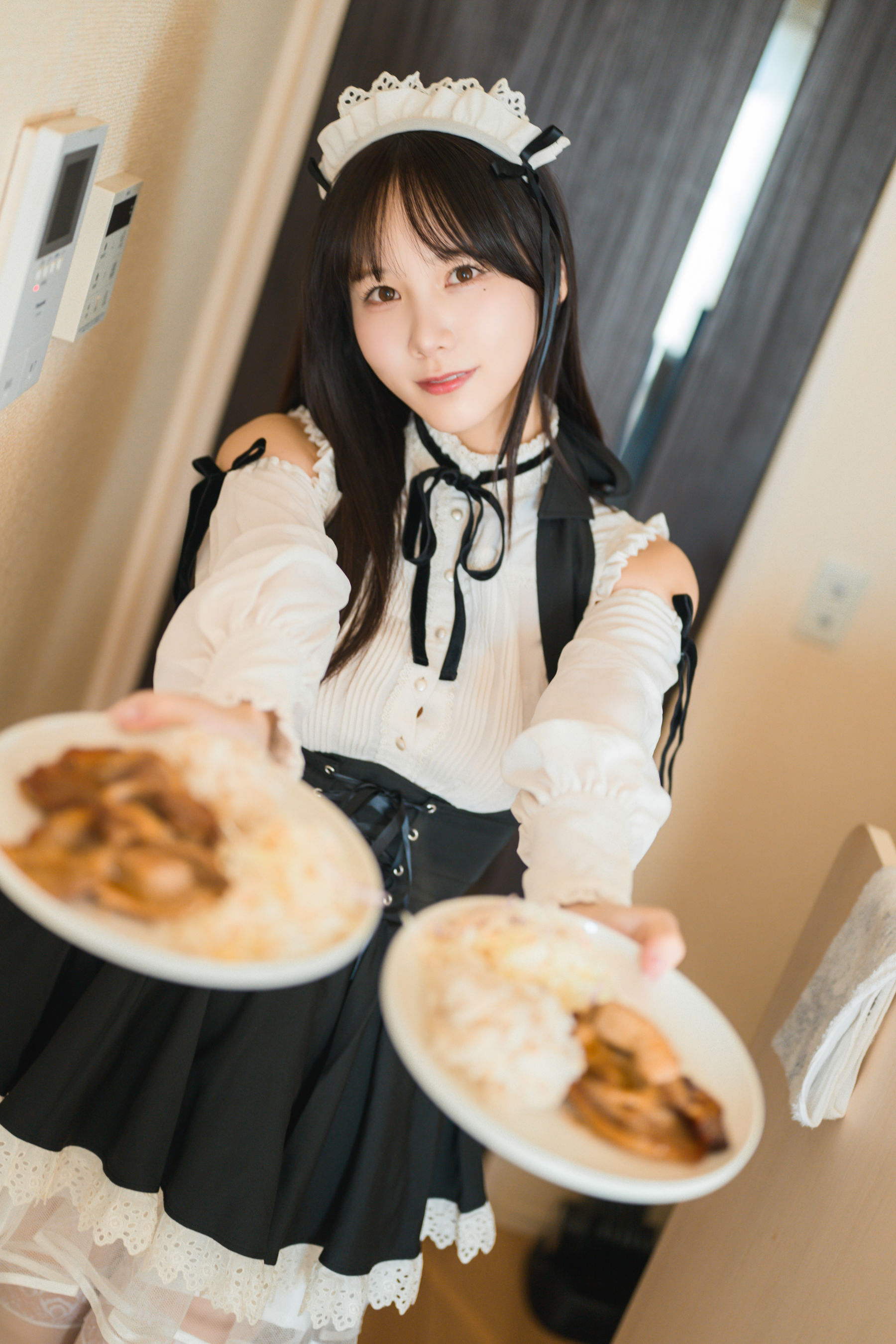 日本甜美COSER けんけん - 推し型メイドロイドとしたいこと/(131P)