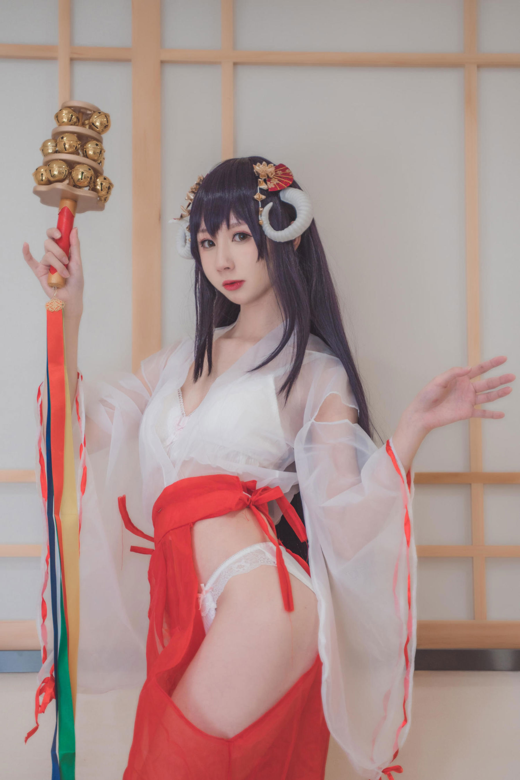 西园寺南歌 写真 - 巫女本/(79P)