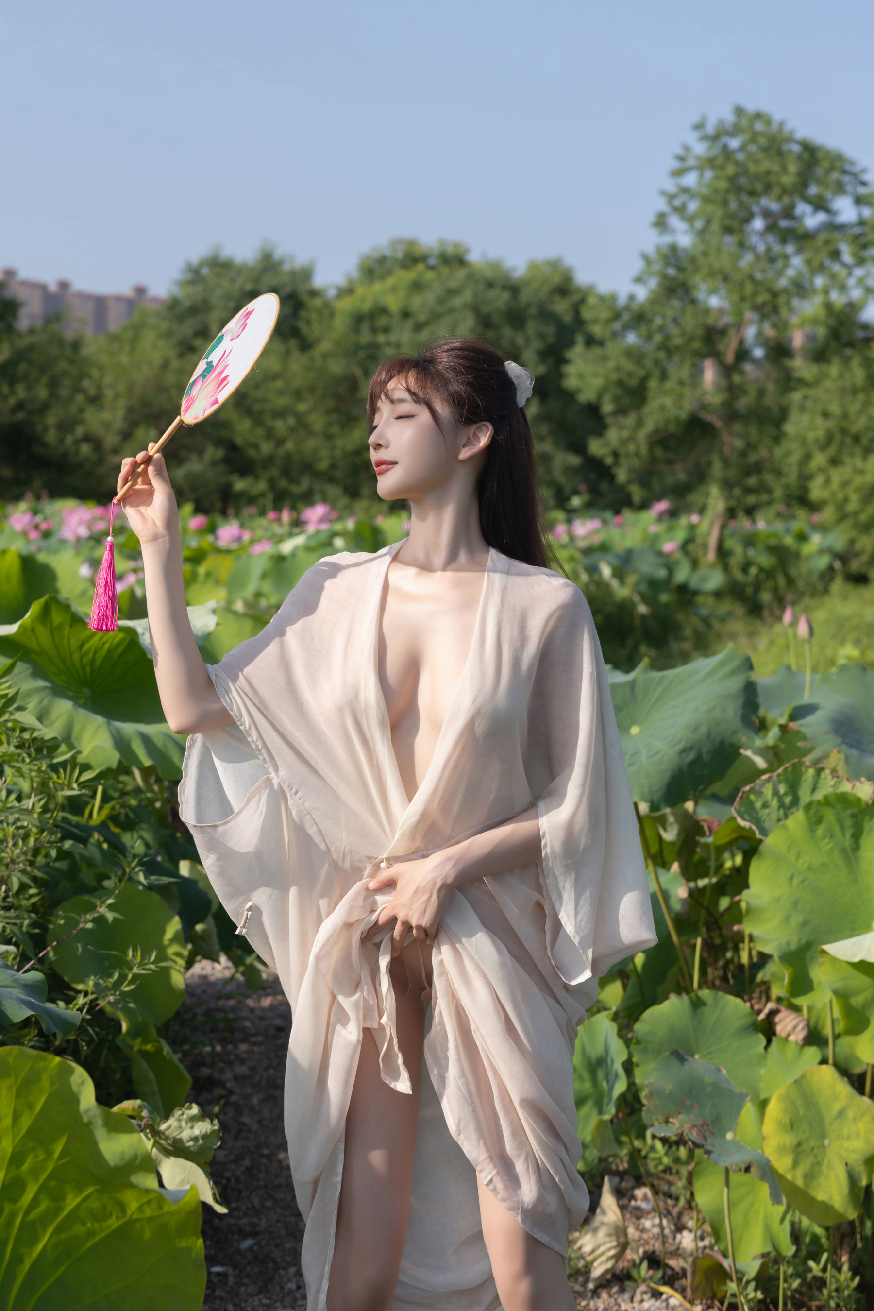 陆萱萱 - 荷花/(91P)