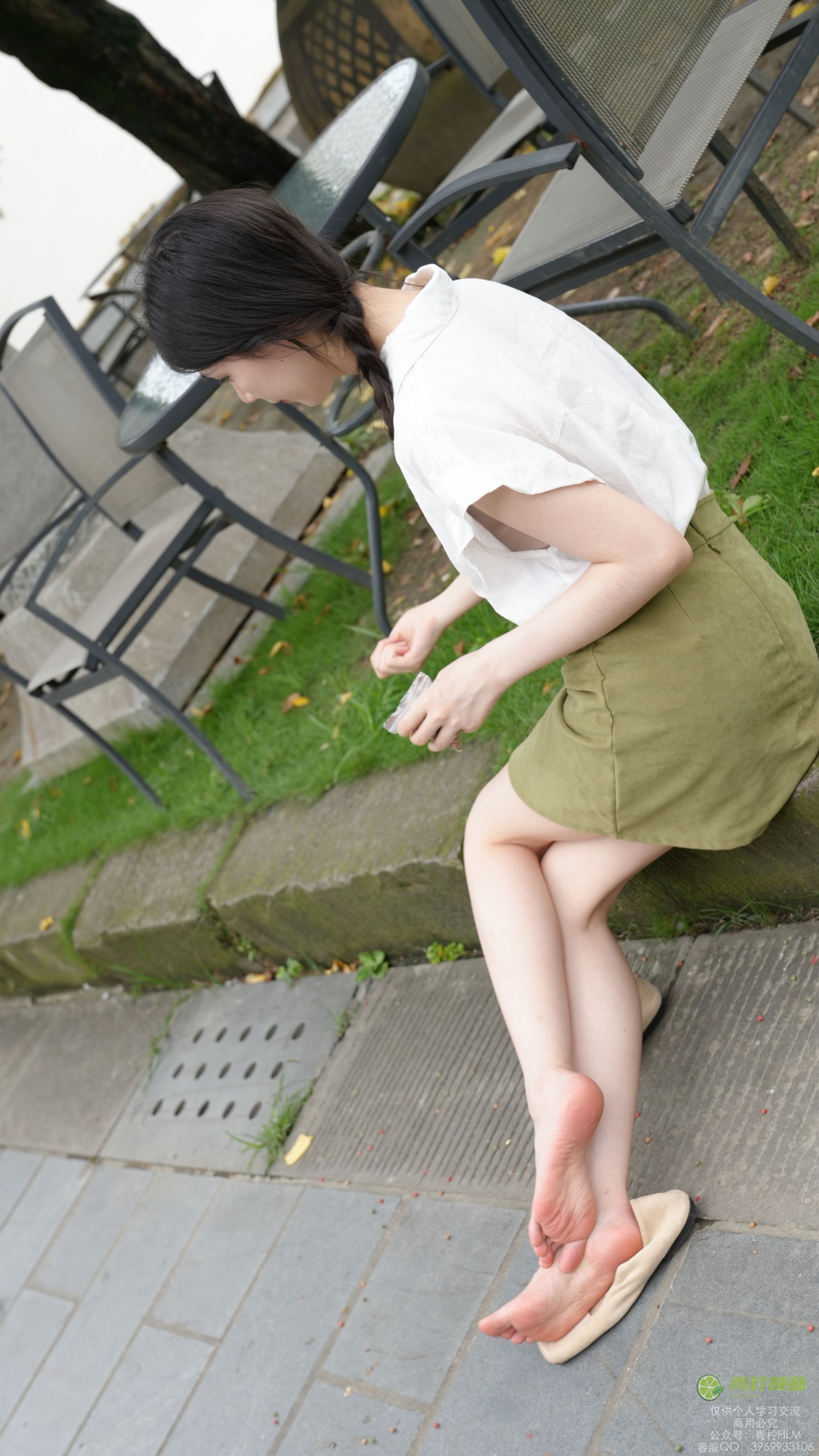 青柠映画 - 小小 喂鸽子/(92P)