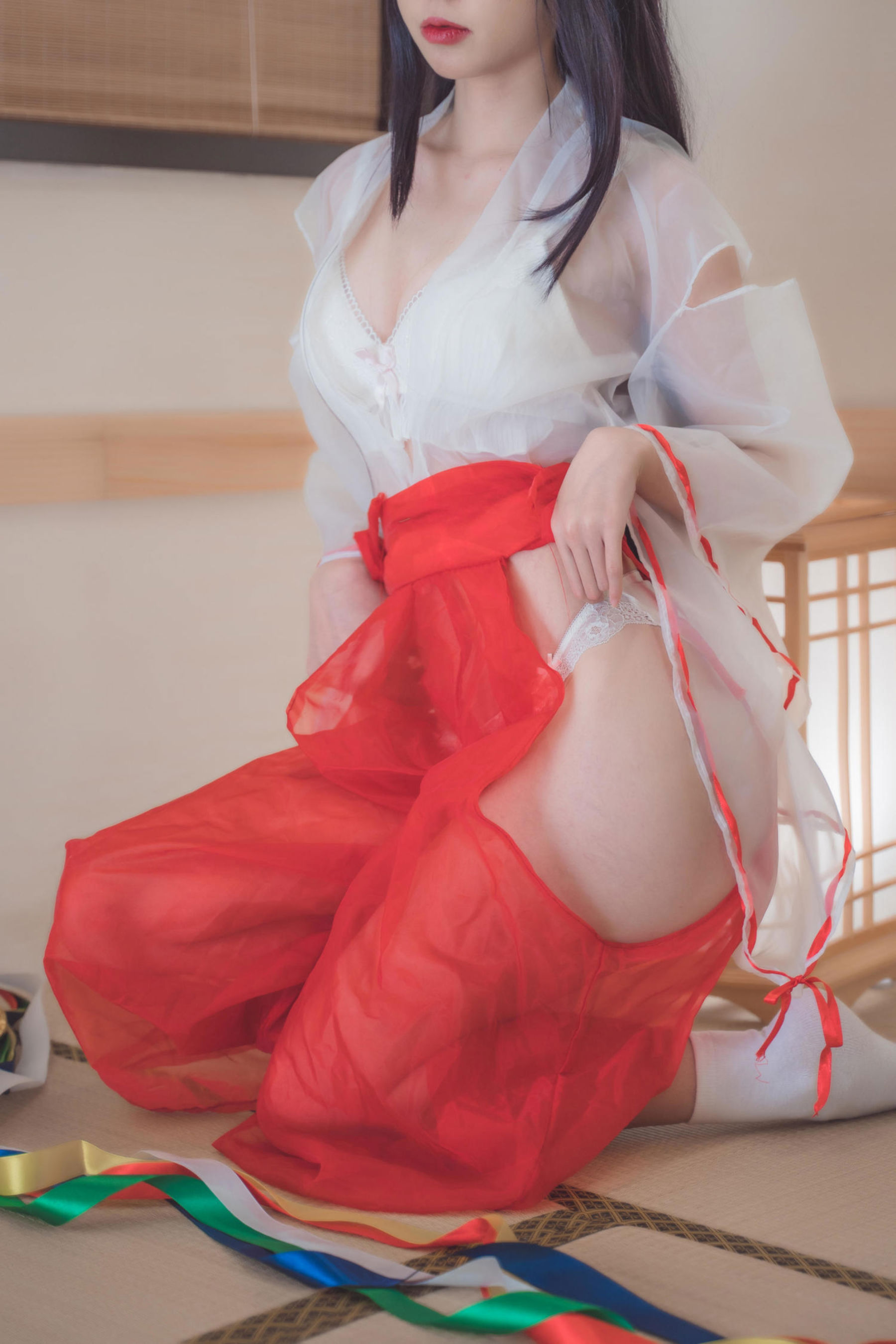 西园寺南歌 写真 - 巫女本/(79P)
