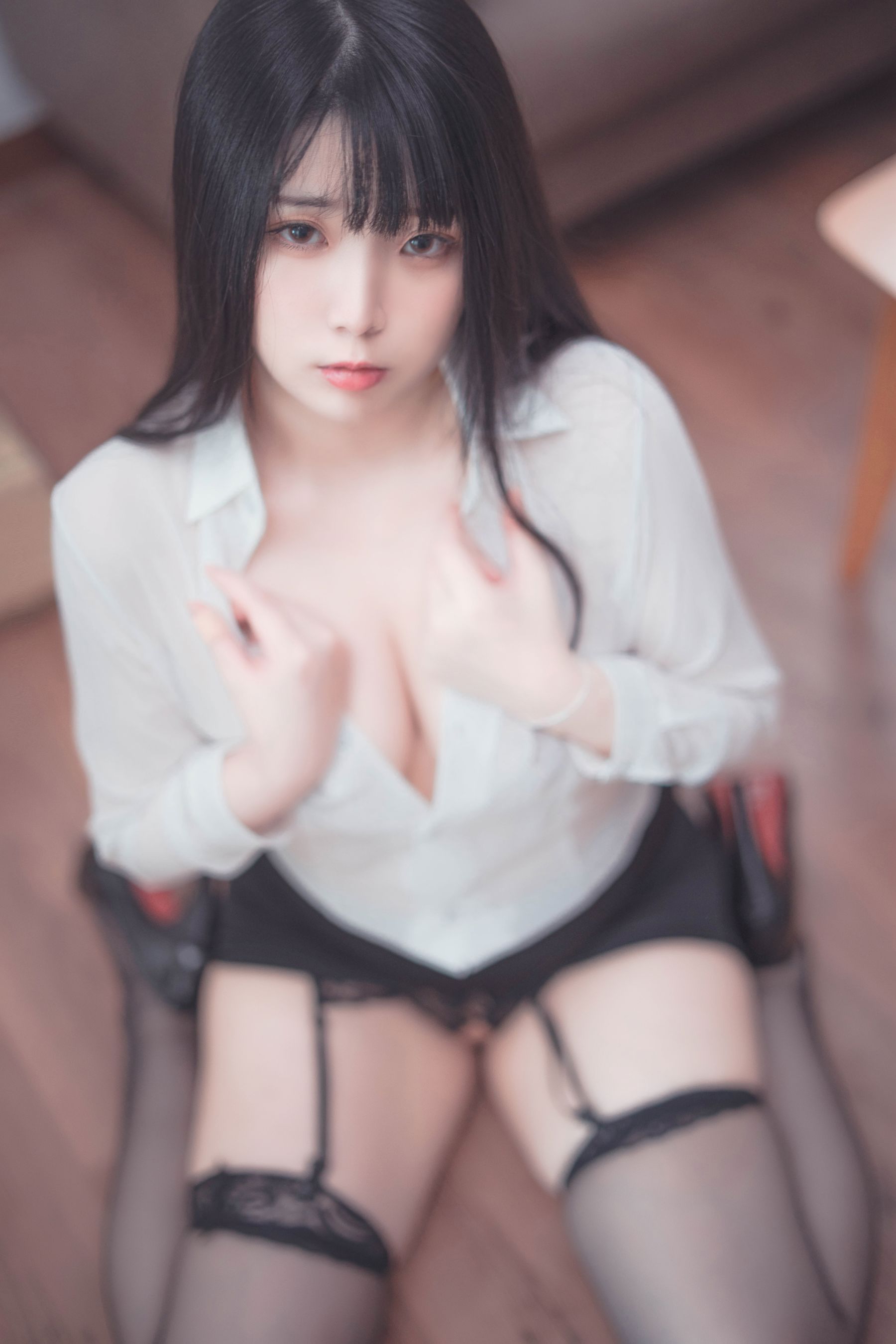 落落Raku - Weekday Eat Me/(44P)