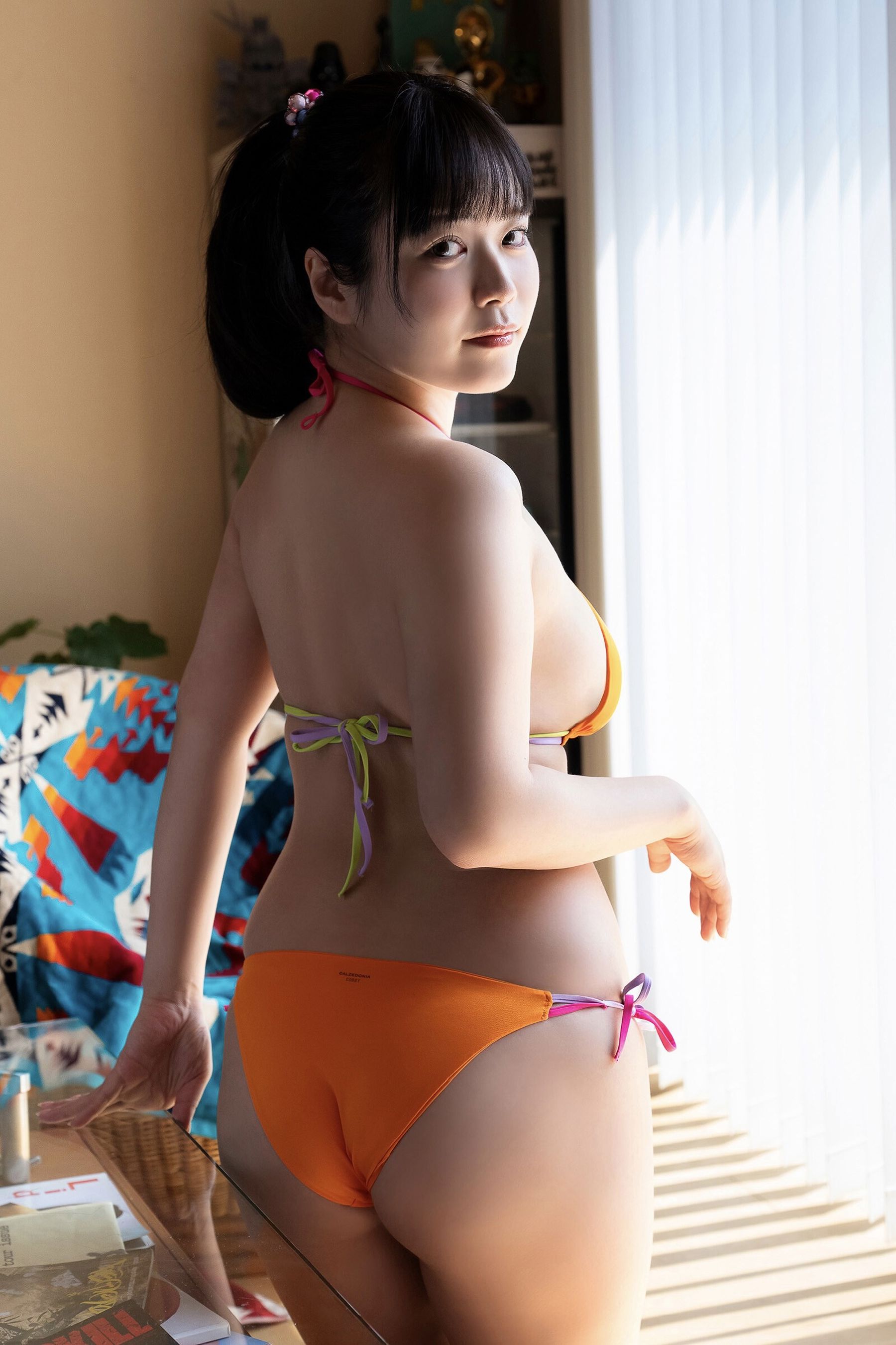 東雲うみ - うみの近くで…/(52P)