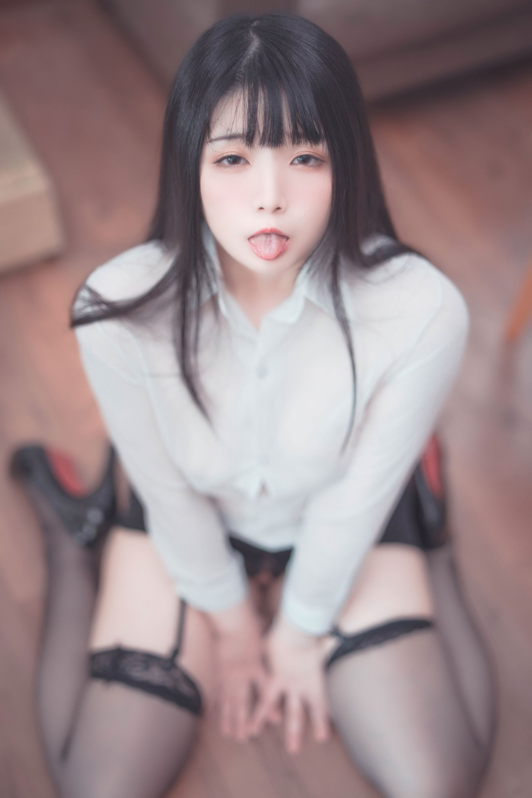 落落Raku - Weekday Eat Me/(44P)