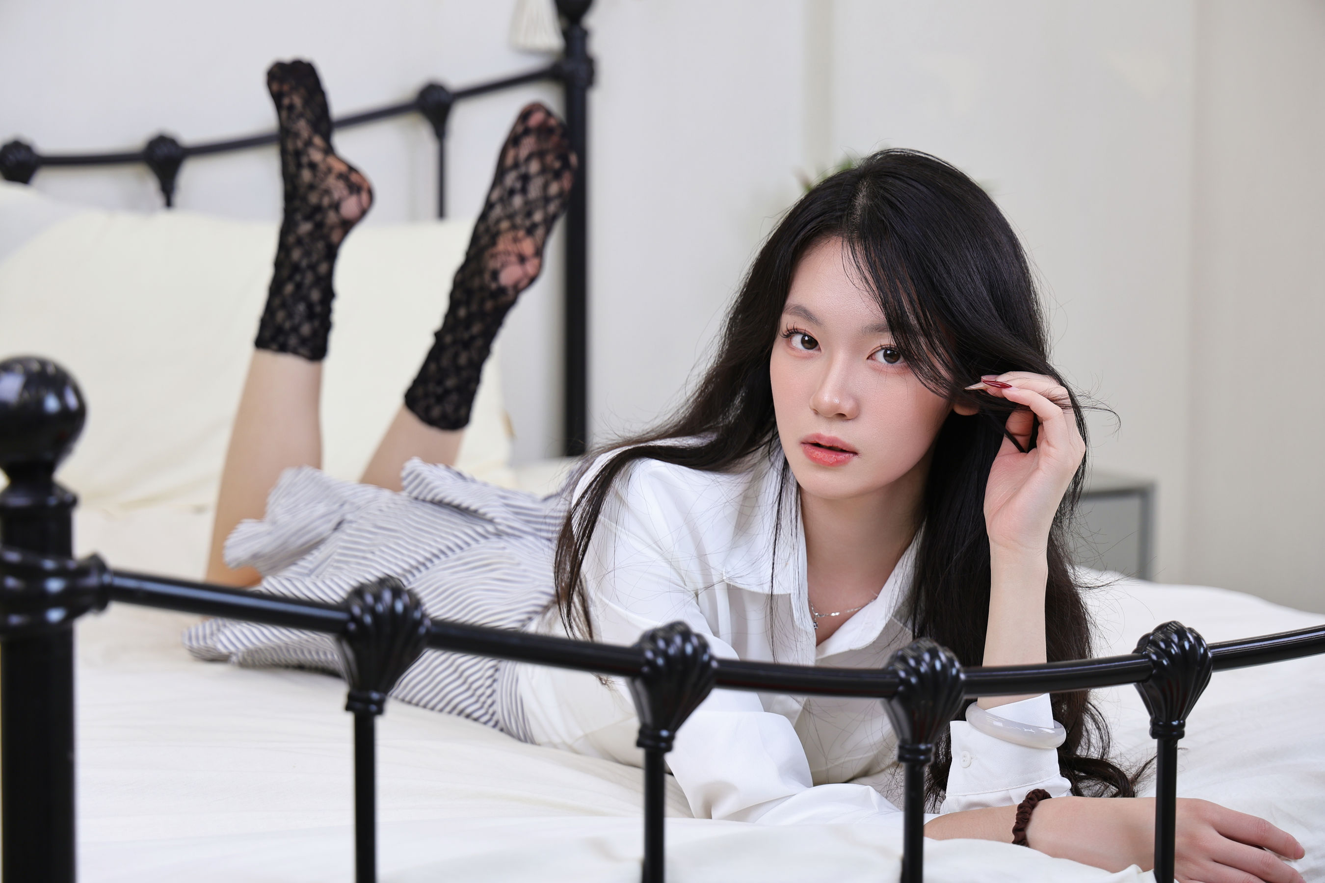 绮梦摄影 2025.11.09 No.443 小艺 珍藏无修无水印版/(328P)