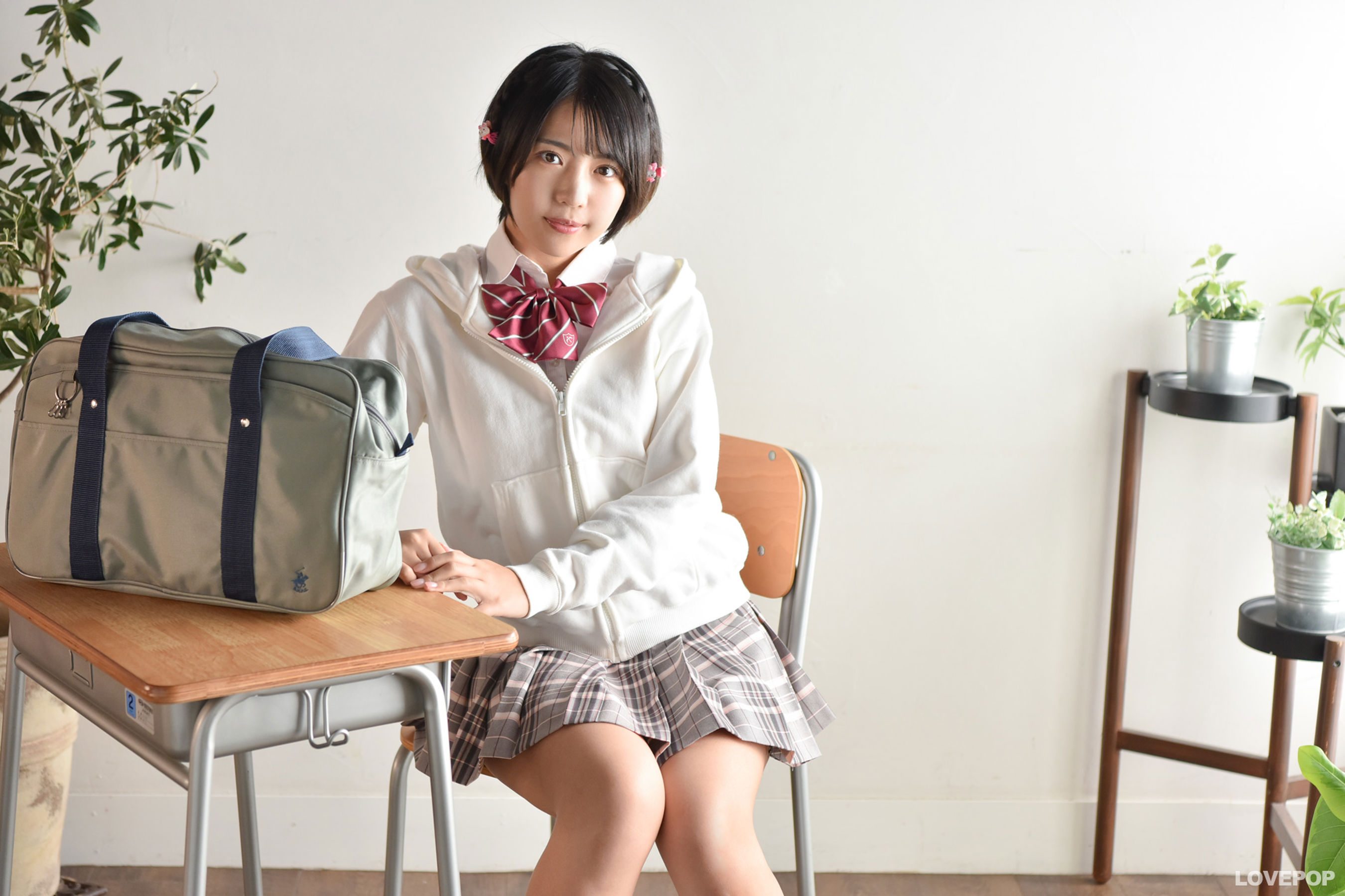 [LOVEPOP] Moeka Sasaki 佐々木萌香 Photoset 31/(98P)