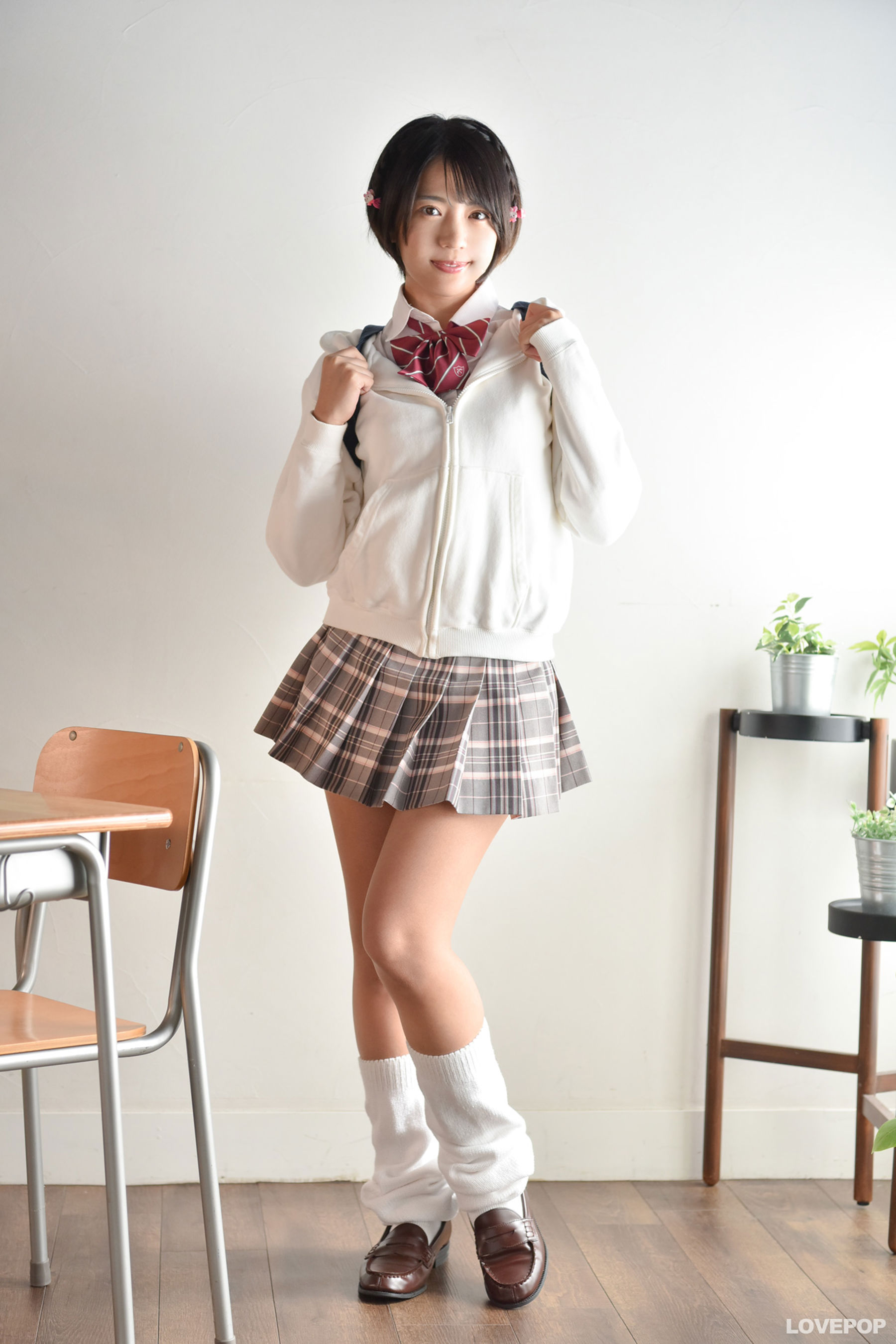 [LOVEPOP] Moeka Sasaki 佐々木萌香 Photoset 31/(98P)