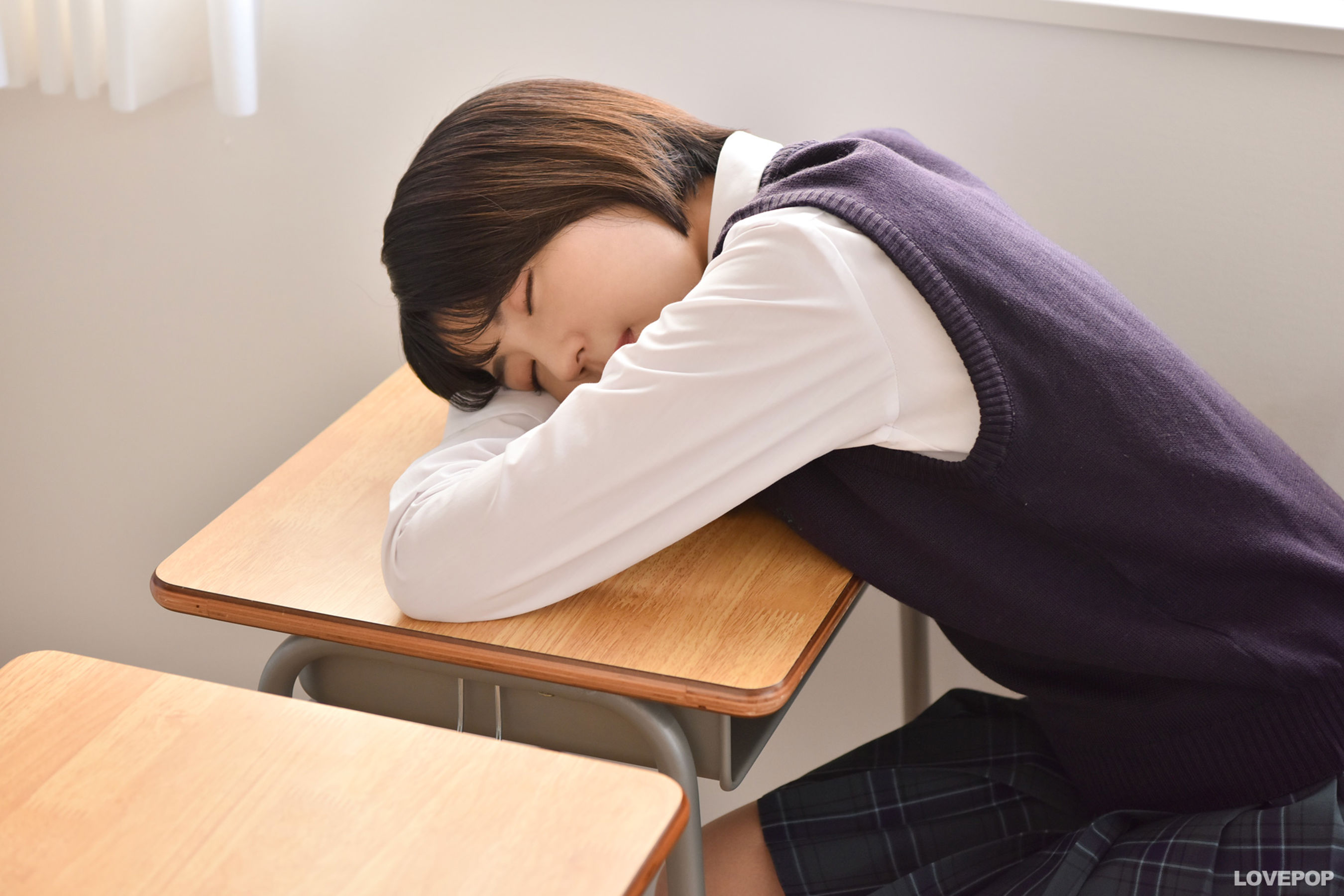 [LOVEPOP] Moeka Sasaki 佐々木萌香 Photoset 33/(94P)