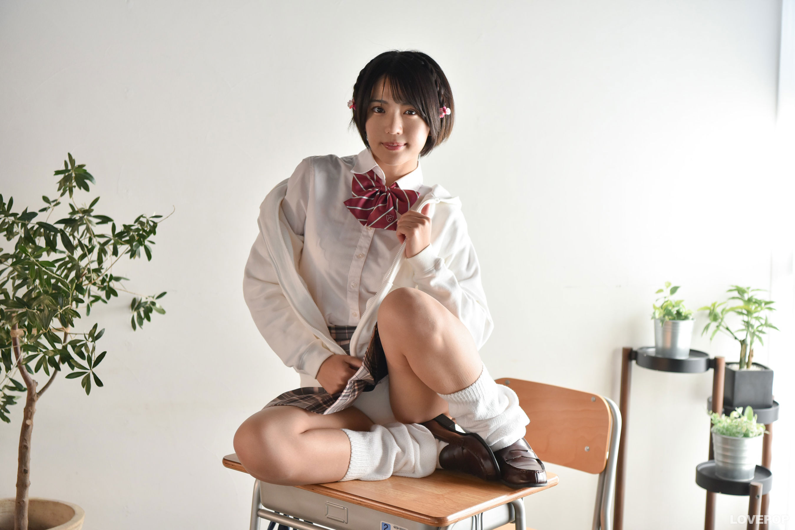 [LOVEPOP] Moeka Sasaki 佐々木萌香 Photoset 31/(98P)