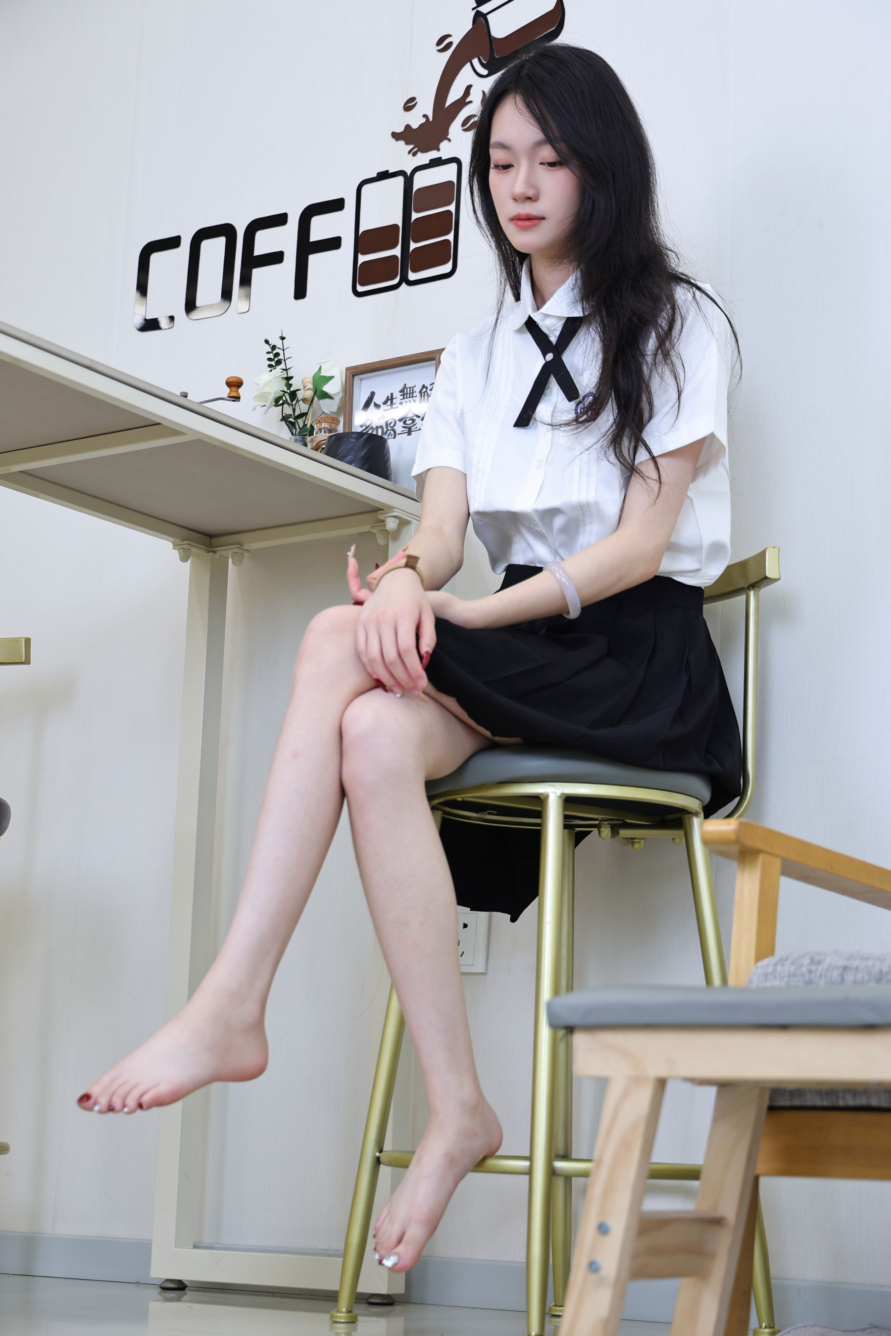 绮梦摄影 2025.10.20 No.423 小艺 珍藏无修无水印版/(367P)