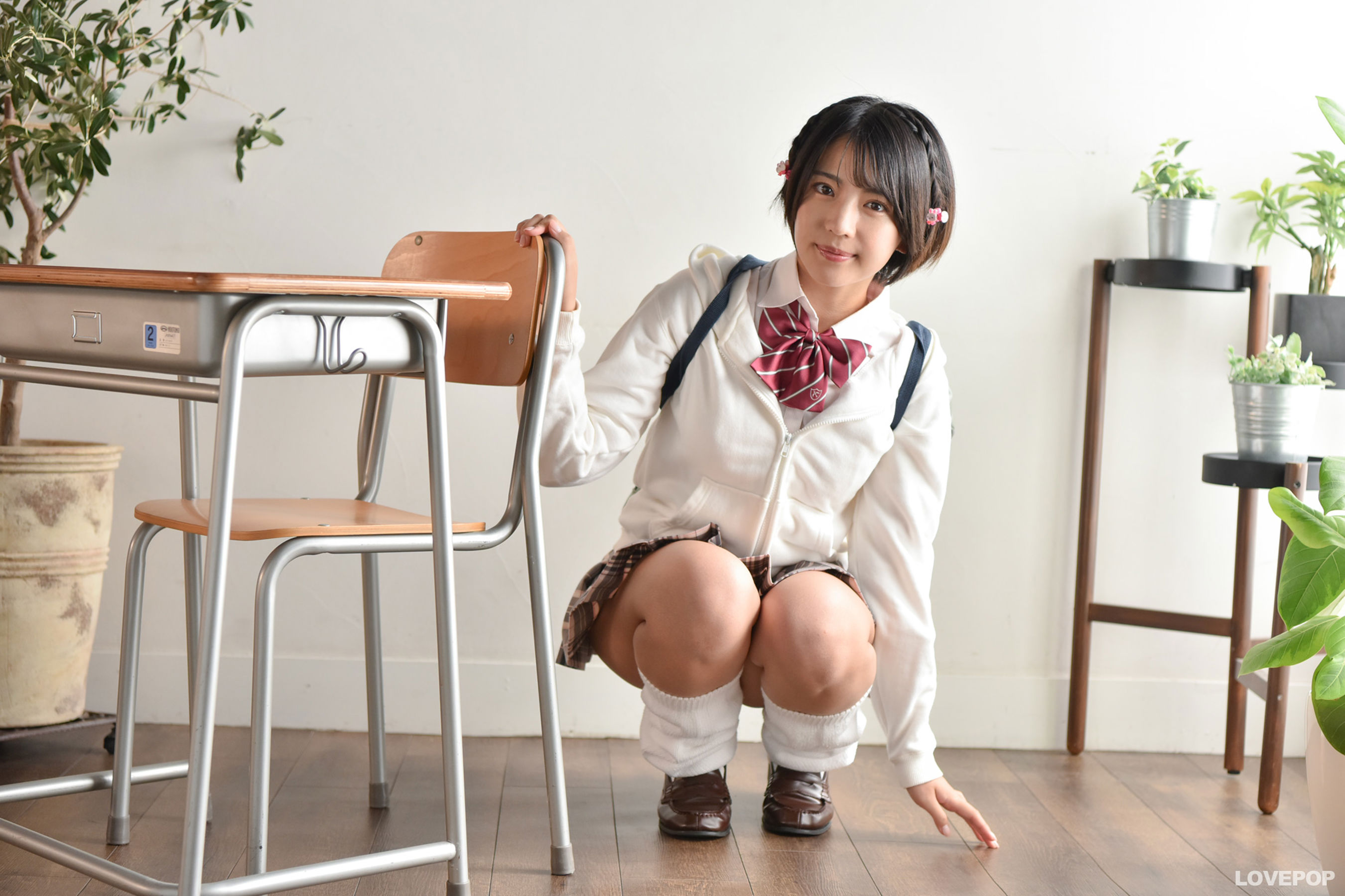 [LOVEPOP] Moeka Sasaki 佐々木萌香 Photoset 31/(98P)