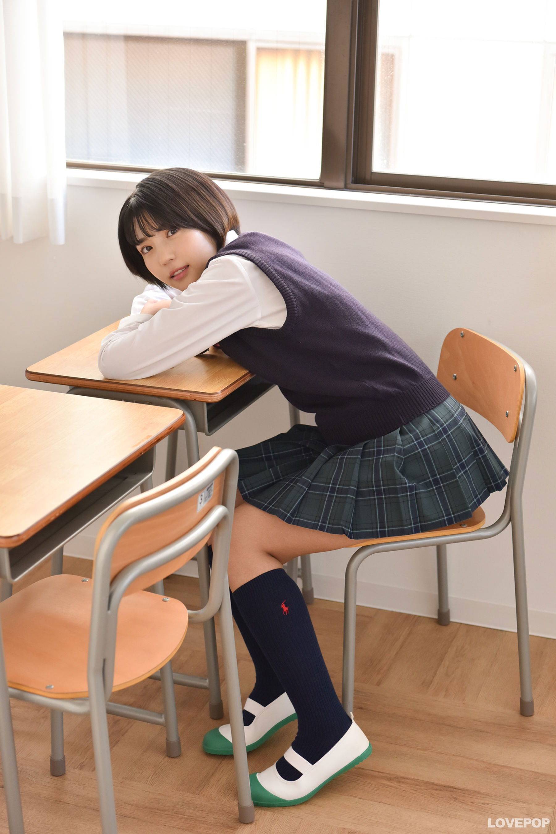 [LOVEPOP] Moeka Sasaki 佐々木萌香 Photoset 33/(94P)
