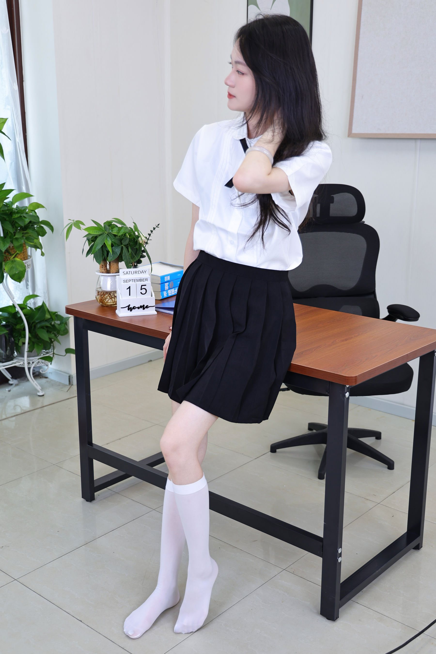 绮梦摄影 2025.10.20 No.423 小艺 珍藏无修无水印版/(367P)