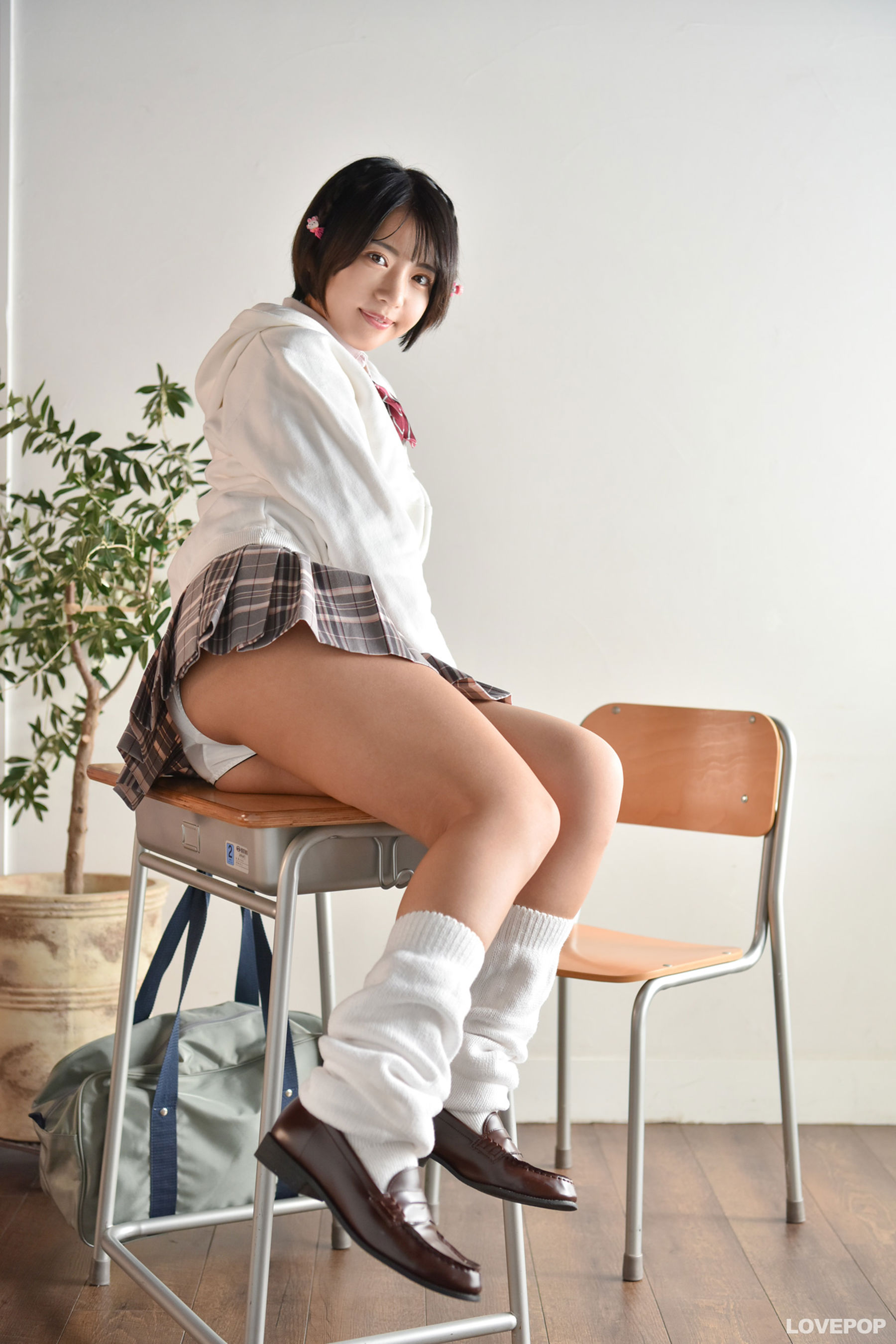 [LOVEPOP] Moeka Sasaki 佐々木萌香 Photoset 31/(98P)