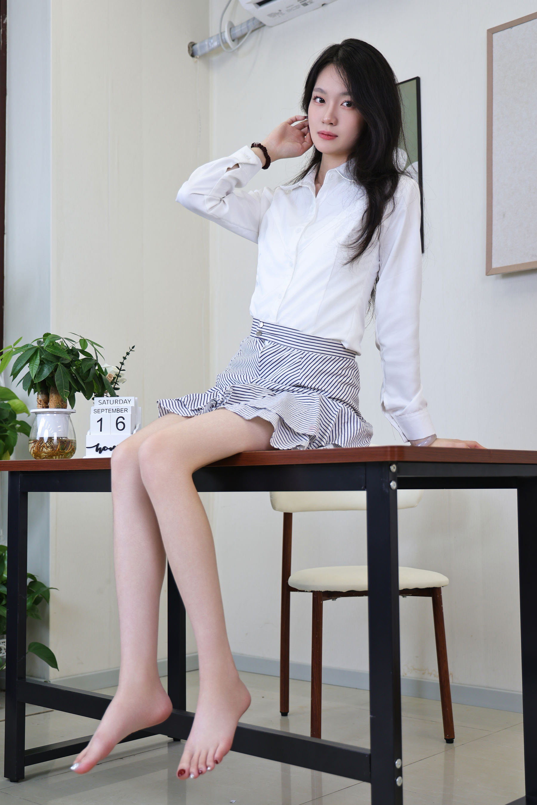绮梦摄影 2025.11.09 No.443 小艺 珍藏无修无水印版/(328P)