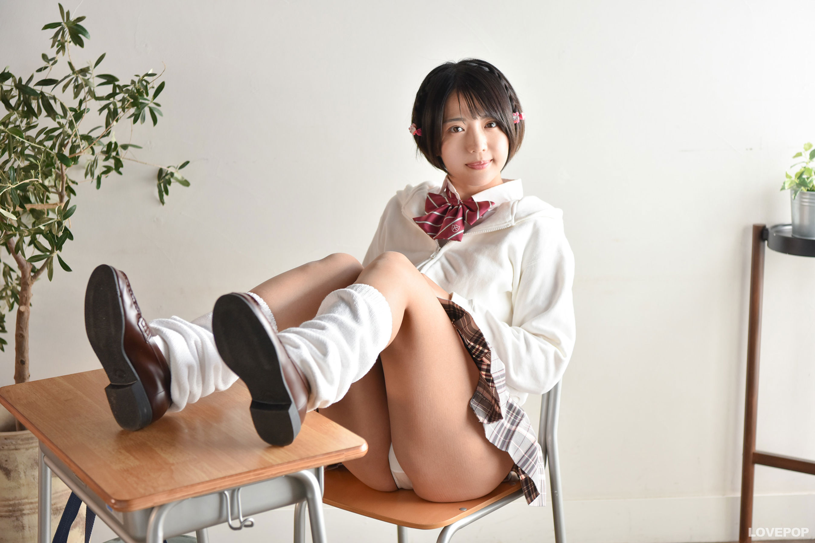 [LOVEPOP] Moeka Sasaki 佐々木萌香 Photoset 31/(98P)