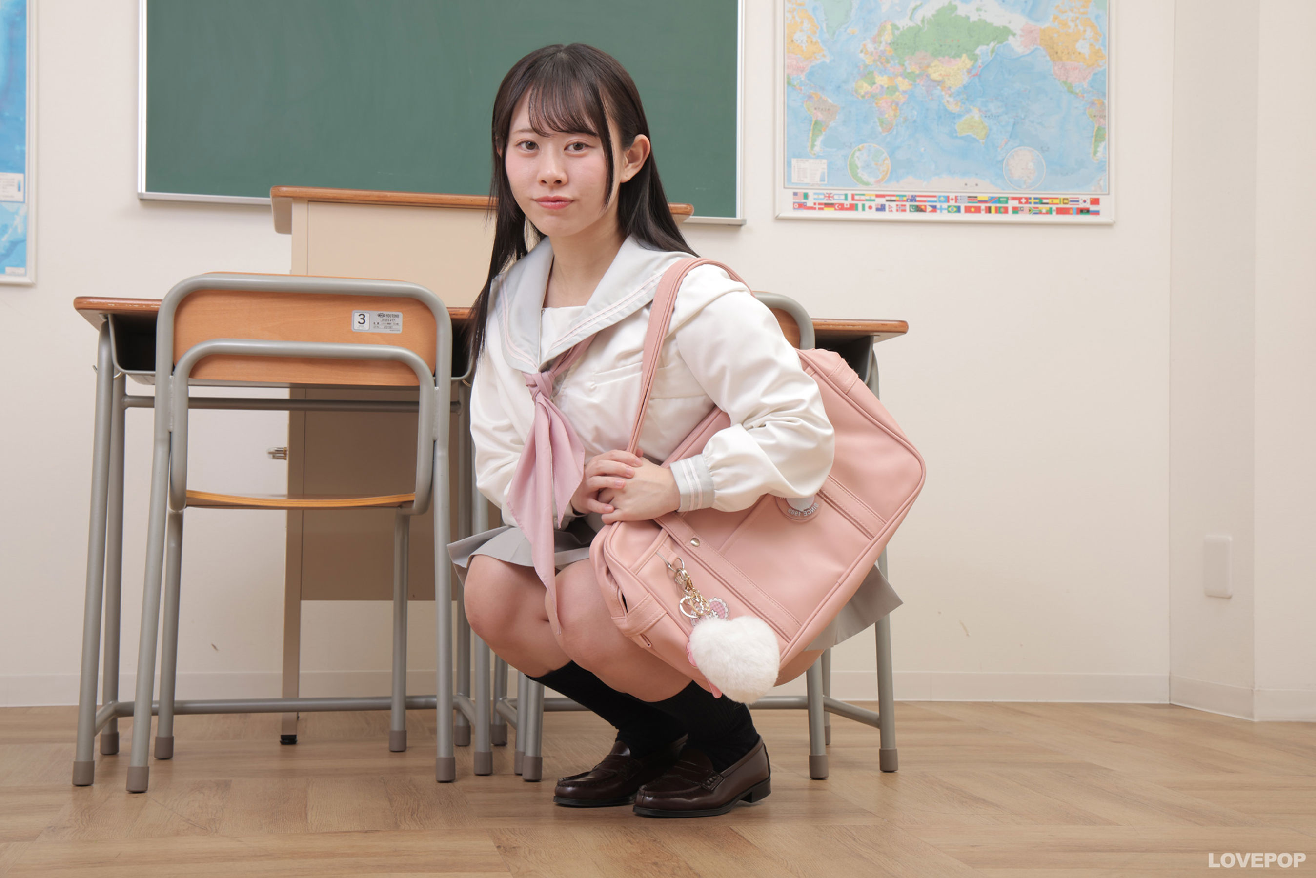 [LOVEPOP] Kurumi Amai 甘井くるみ Photoset 02/(98P)
