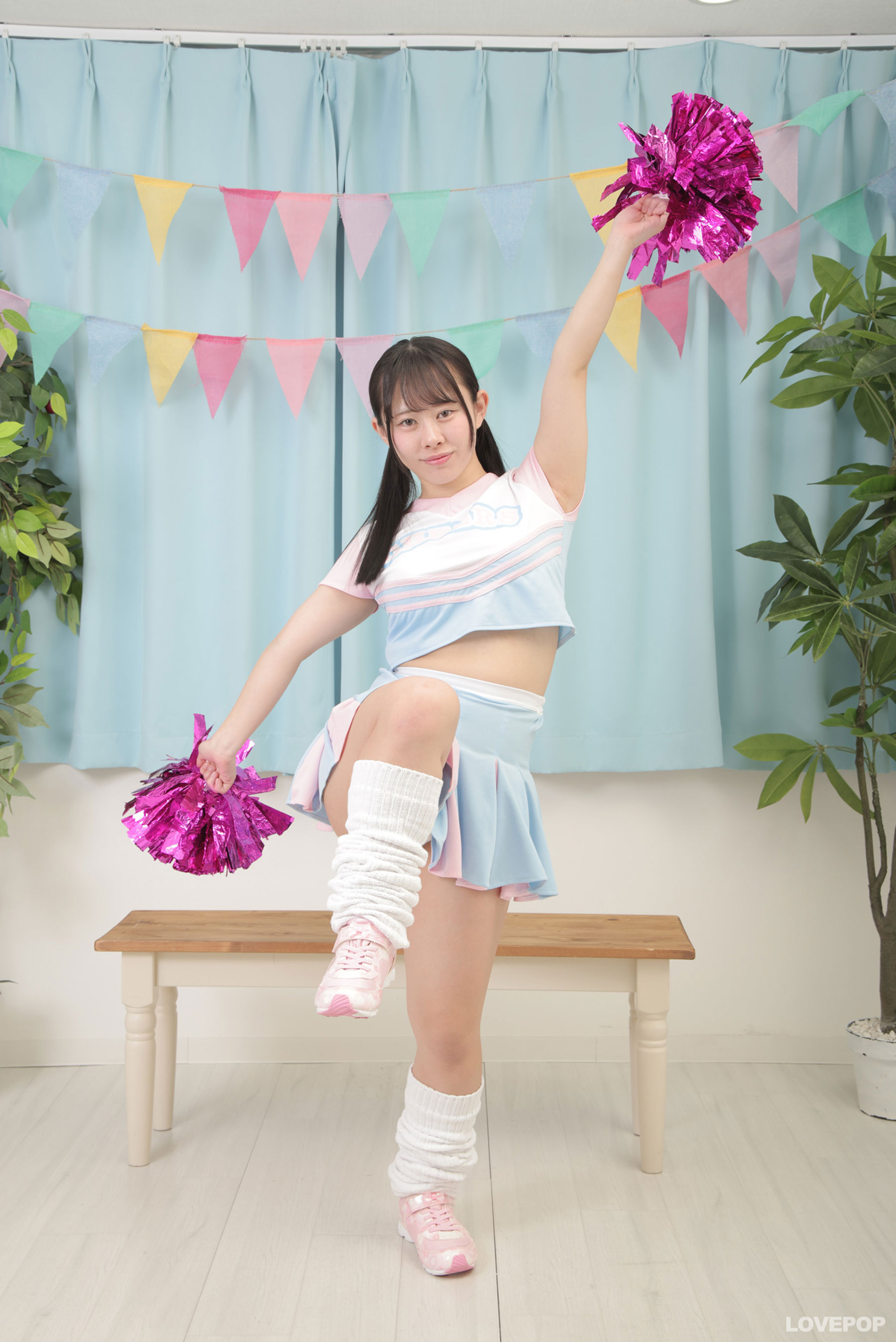 [LOVEPOP] Kurumi Amai 甘井くるみ Photoset 03/(84P)