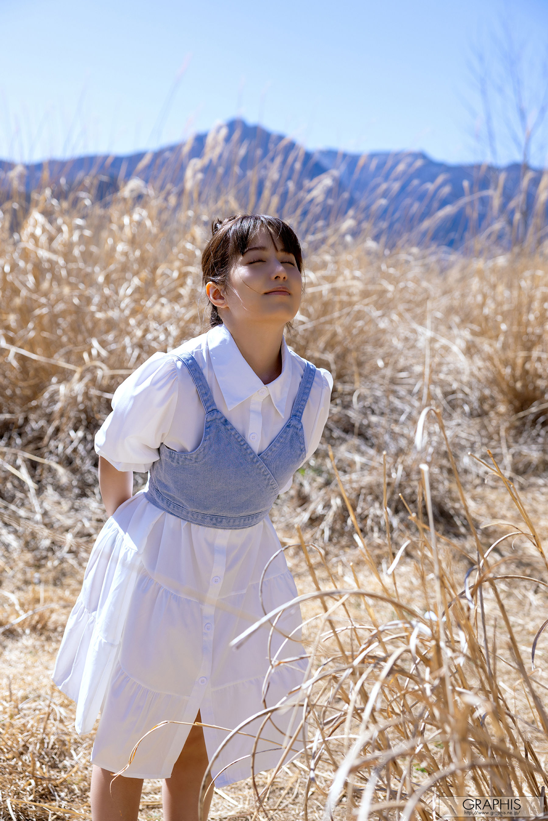 [Graphis Gals] NO.579 Ema Yano 矢埜愛茉 Naturally/(63P)
