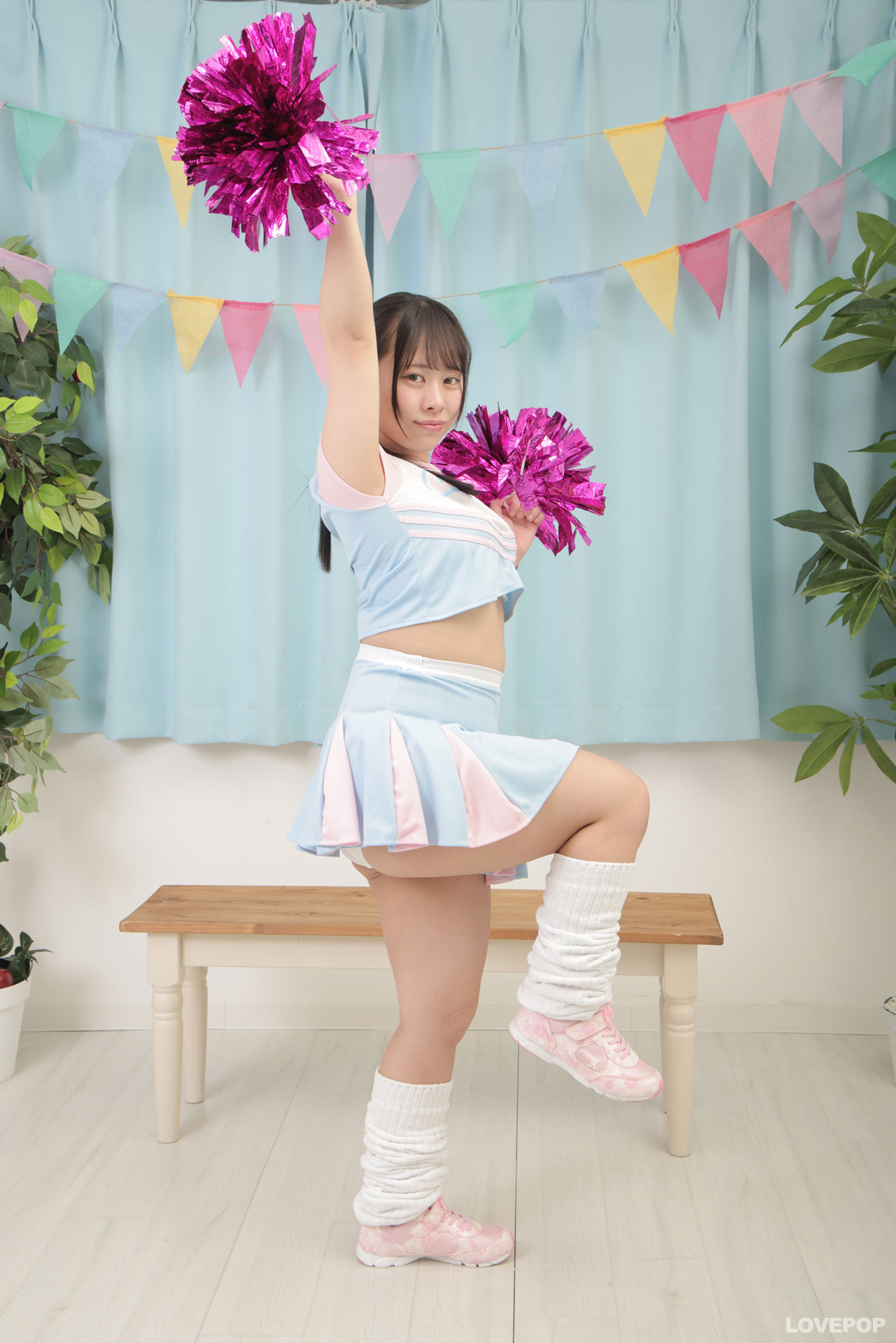 [LOVEPOP] Kurumi Amai 甘井くるみ Photoset 03/(84P)