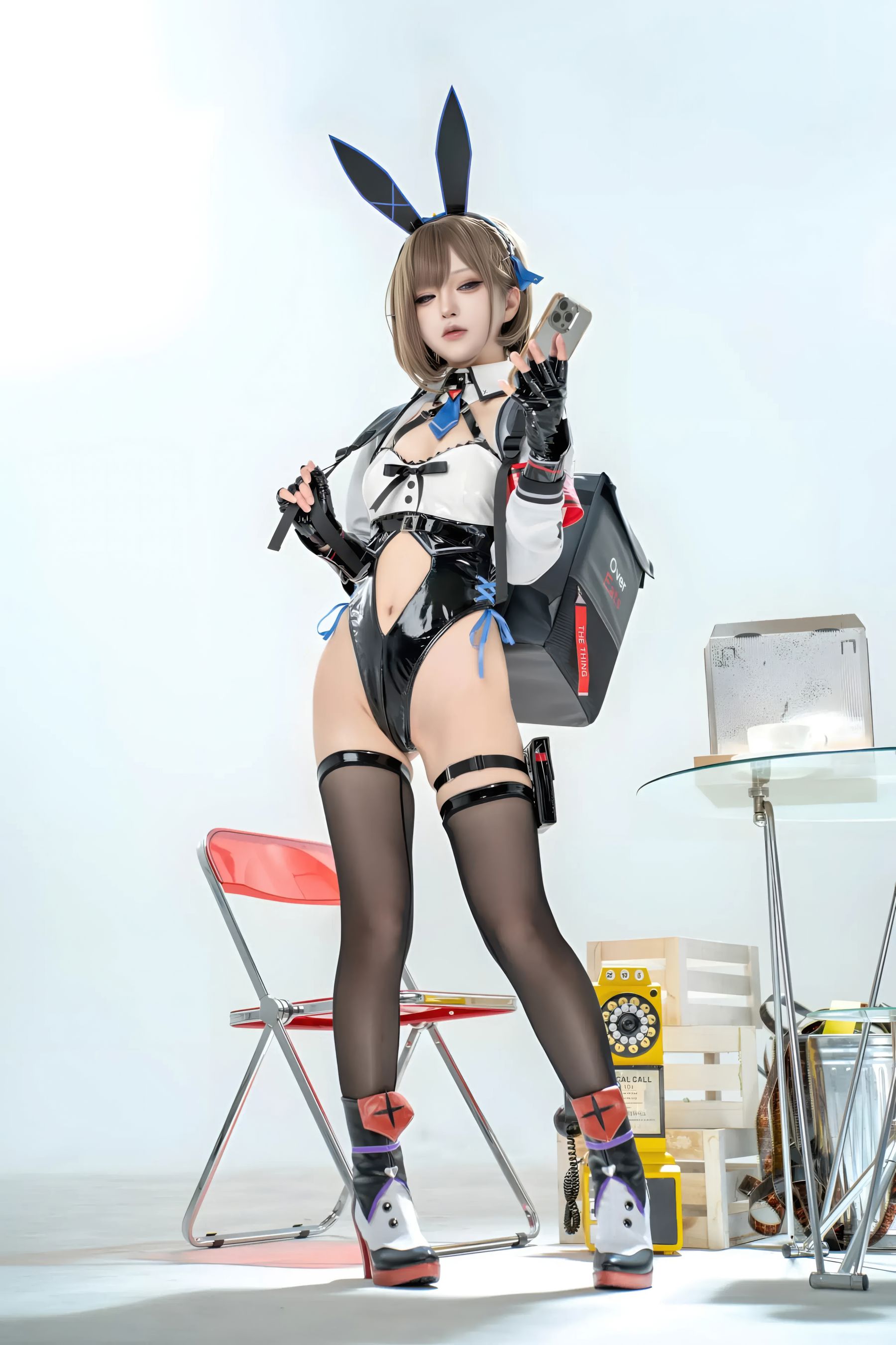 矢量鱼 - 外卖兔女郎 小葵/(40P)
