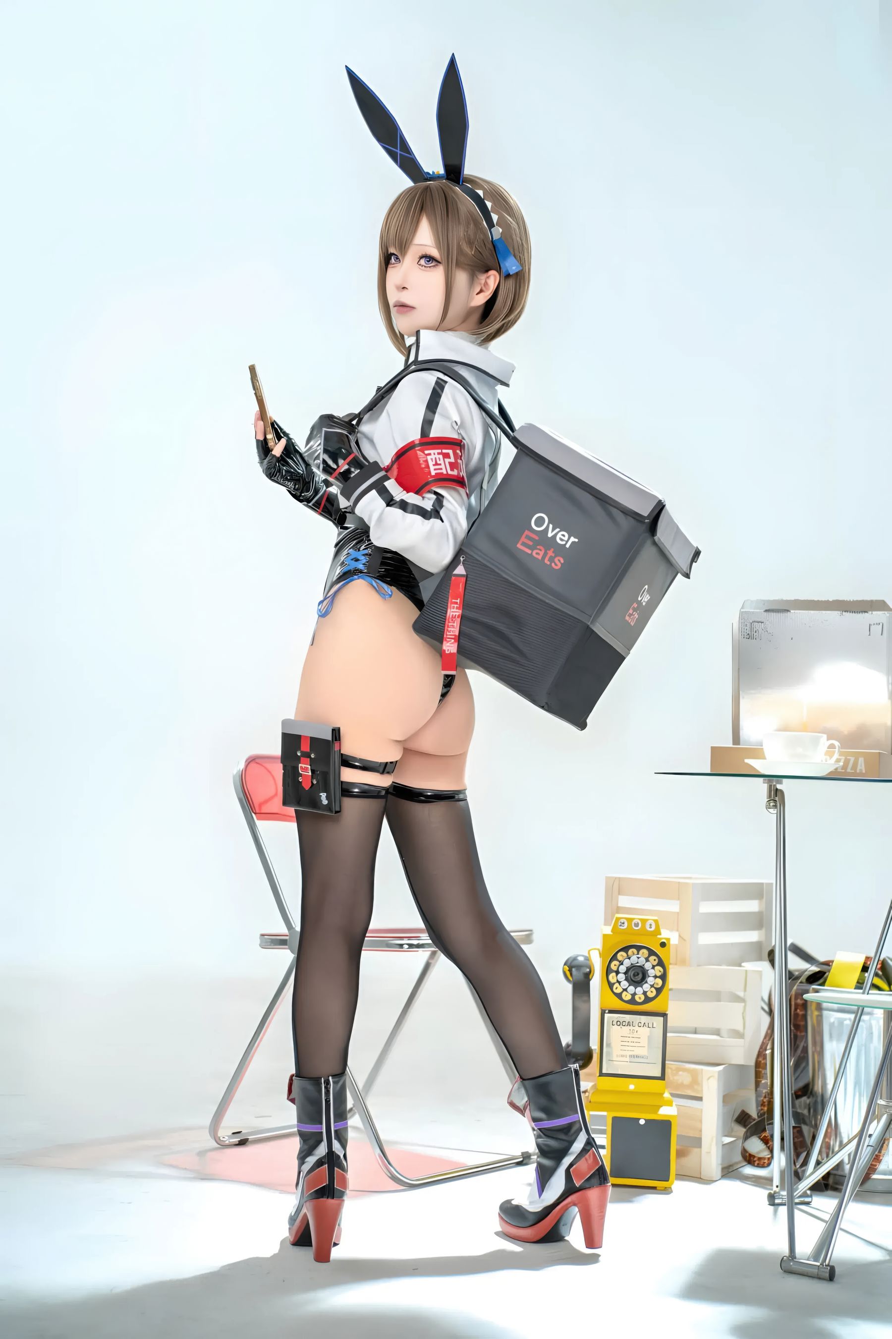 矢量鱼 - 外卖兔女郎 小葵/(40P)