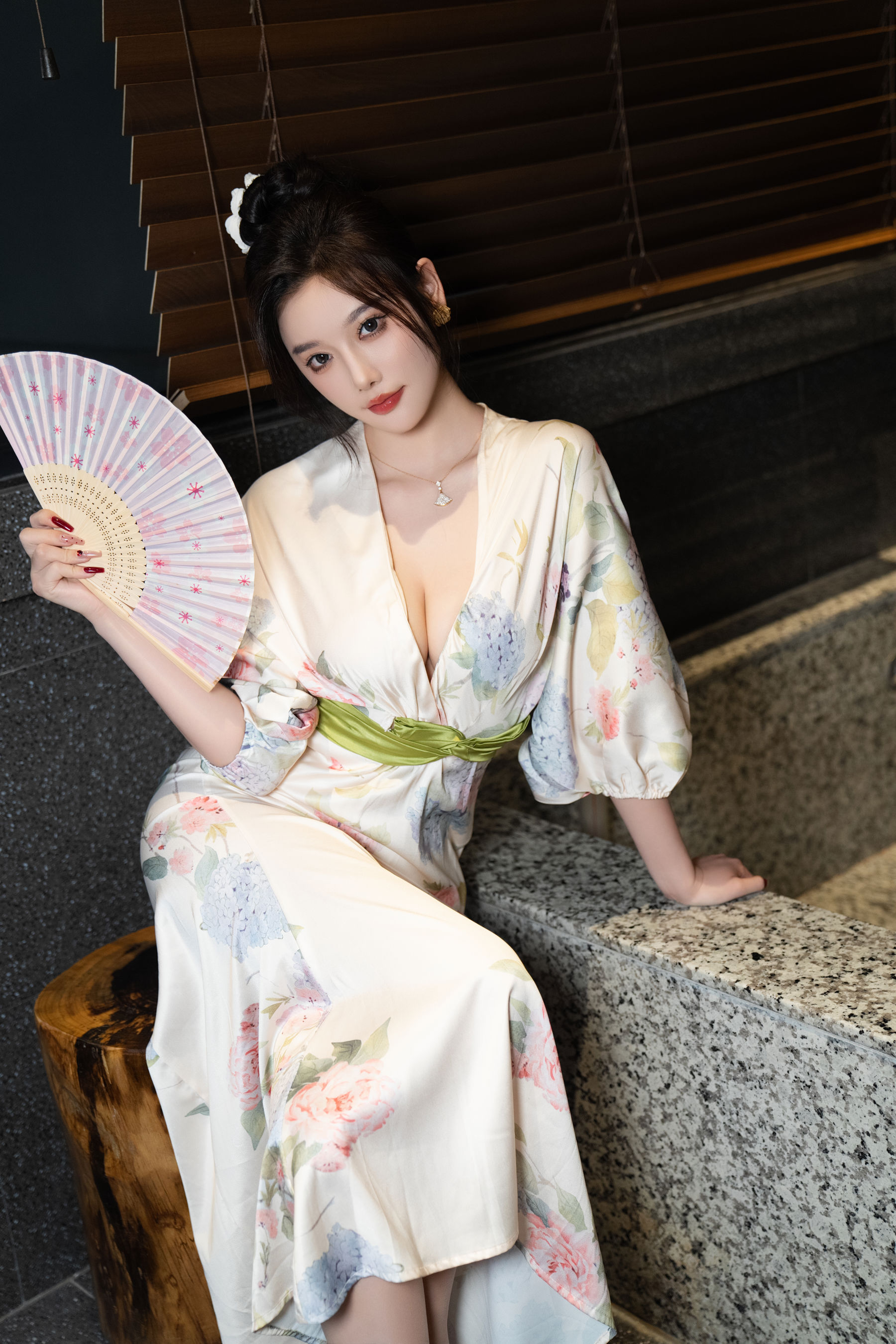 杨晨晨 - 红色情趣/(110P)