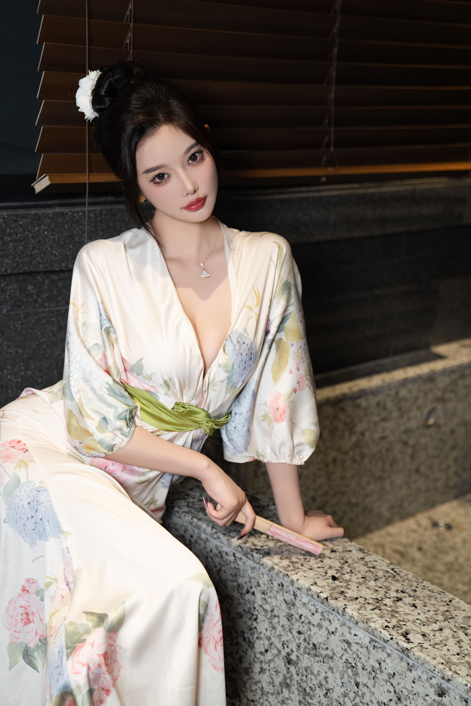 杨晨晨 - 红色情趣/(110P)