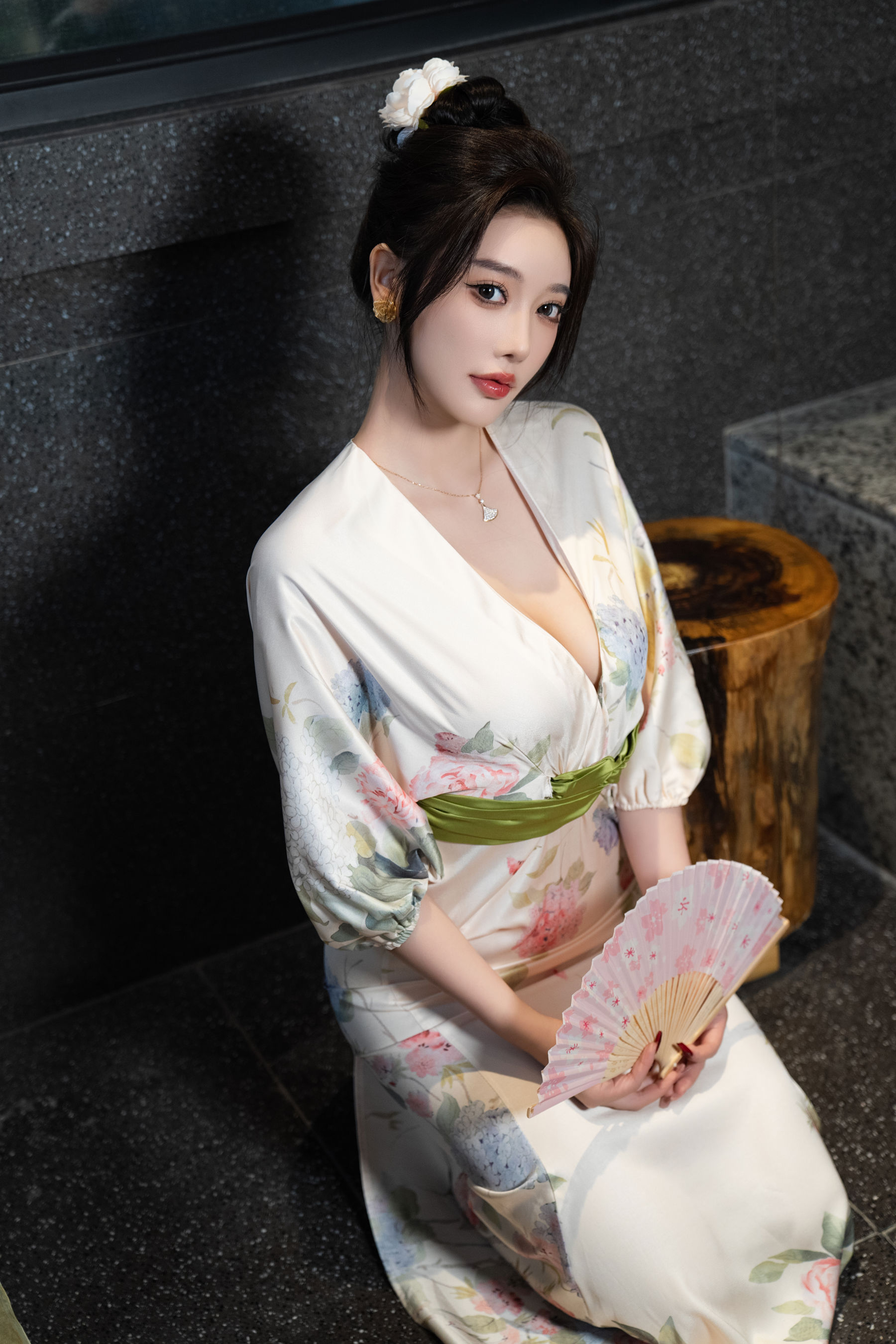杨晨晨 - 红色情趣/(110P)