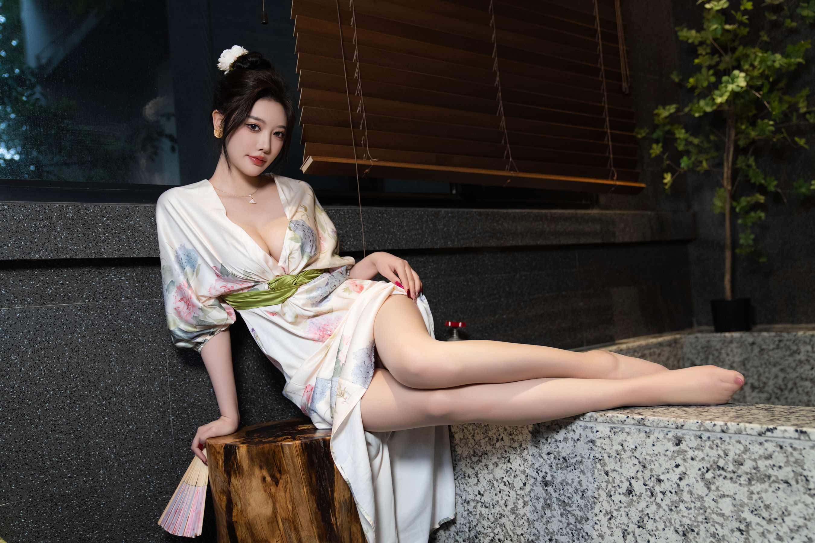 杨晨晨 - 红色情趣/(110P)