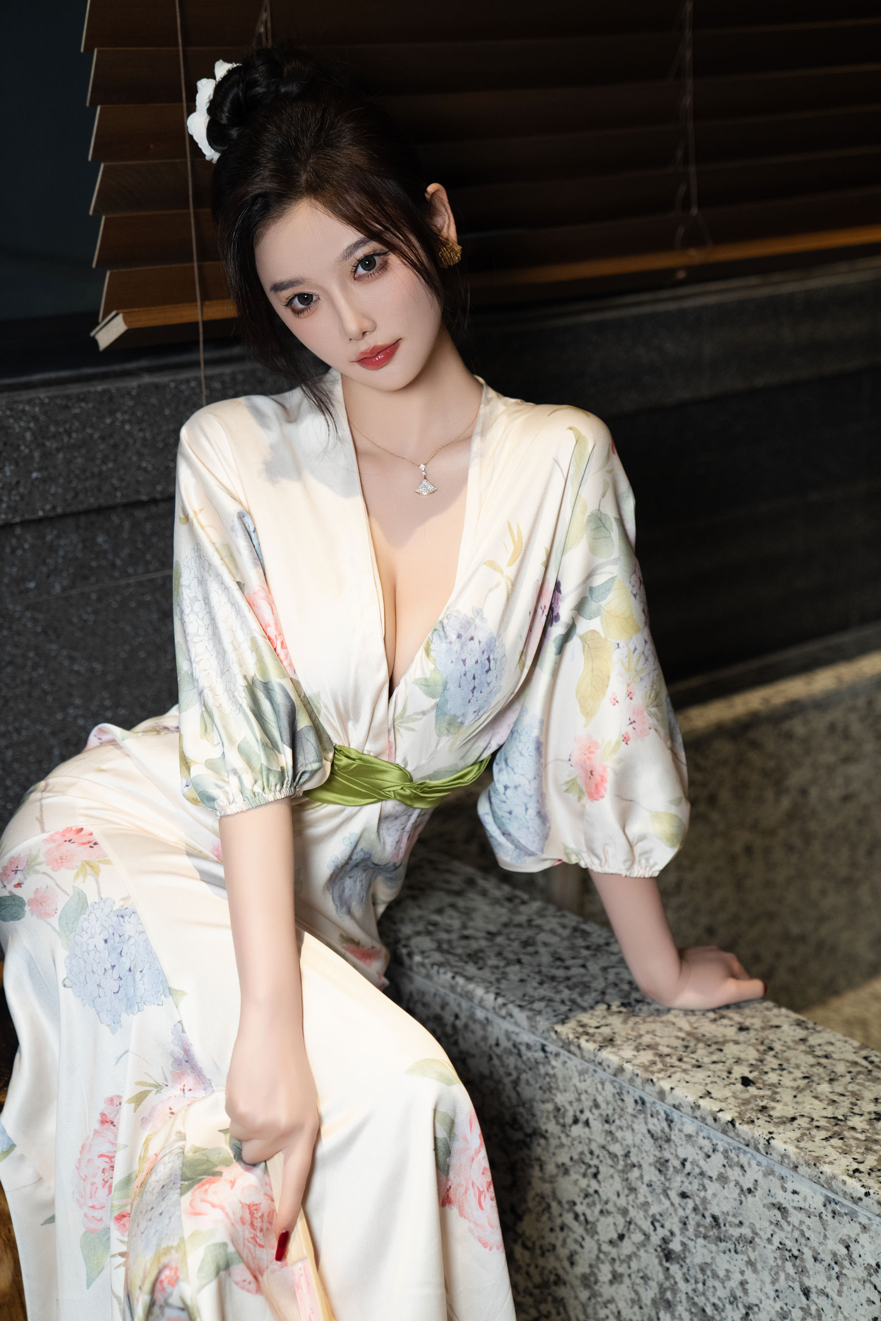 杨晨晨 - 红色情趣/(110P)