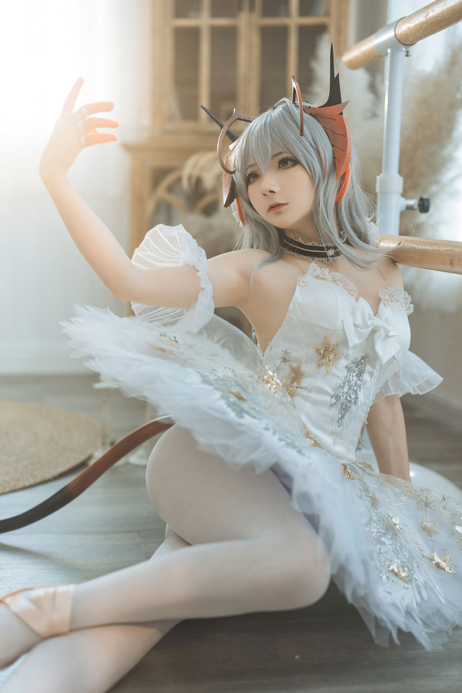 是三不是世w - 明日方舟 W 芭蕾/(27P)