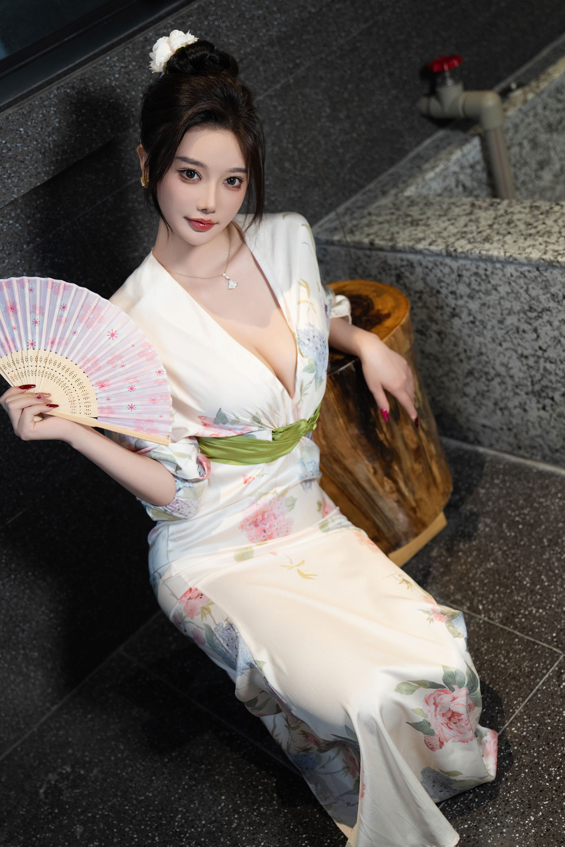 杨晨晨 - 红色情趣/(110P)