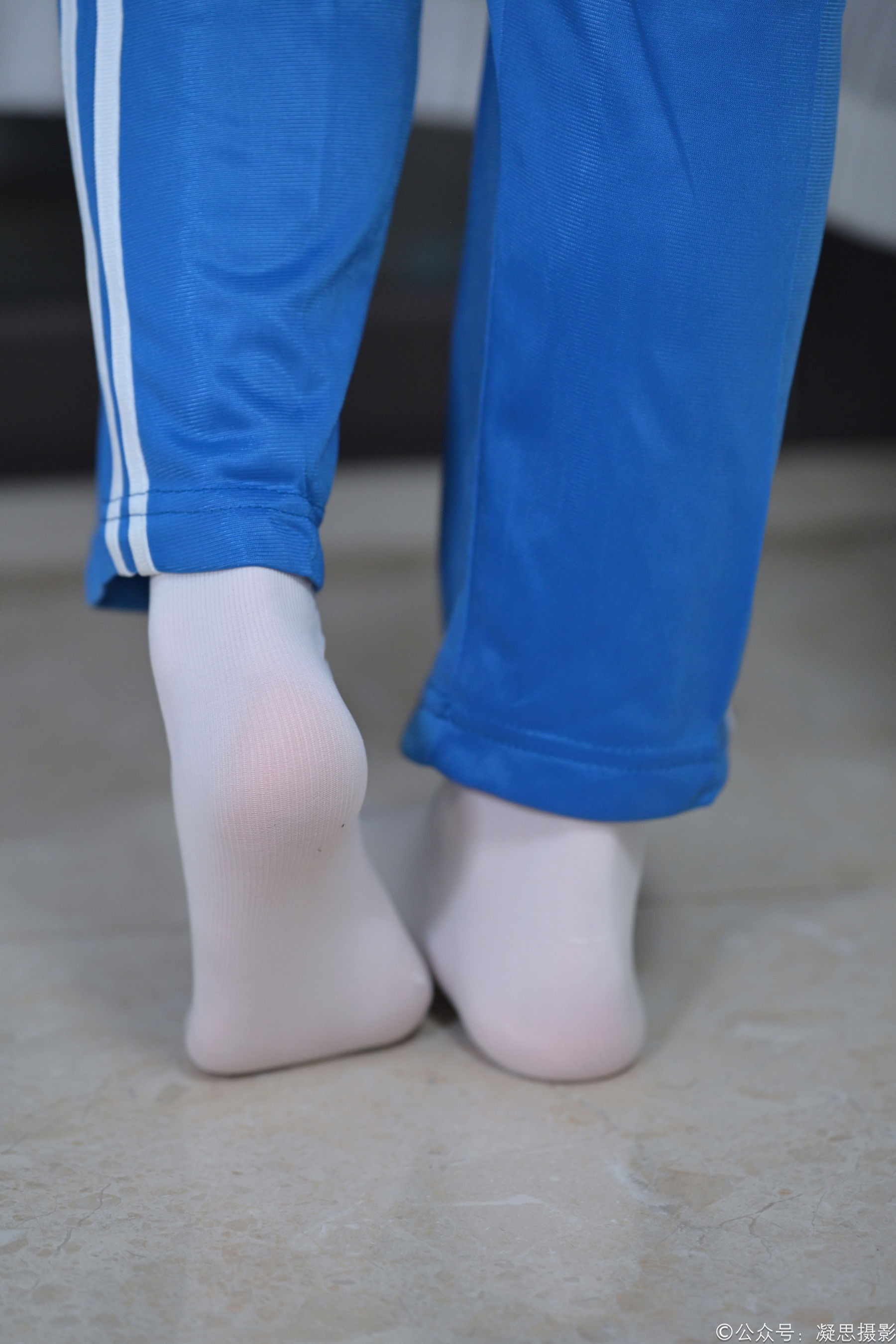 凝思摄影 No.056 小慧 - 校服、短白袜、帆布鞋/(150P)